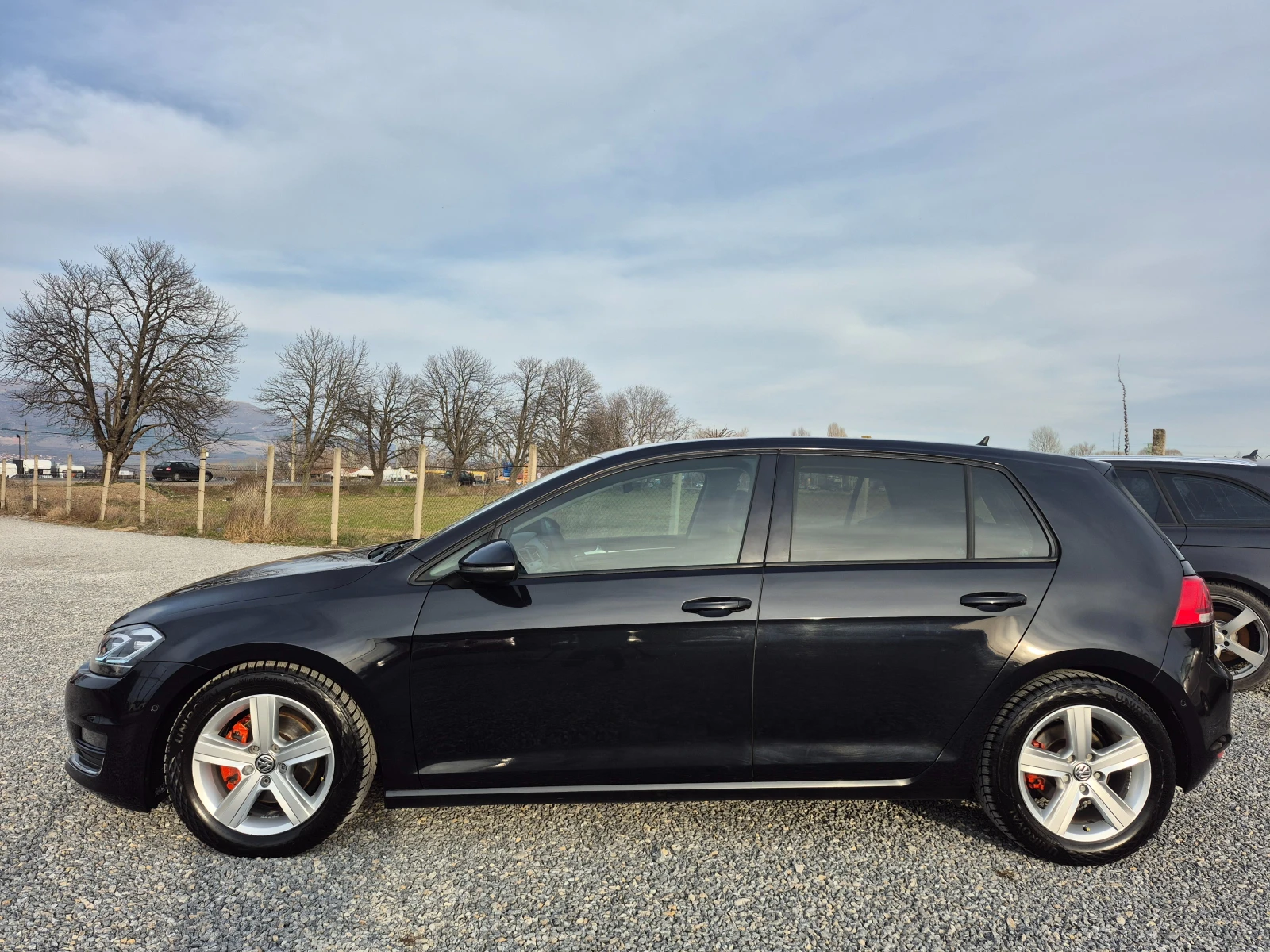 VW Golf 1.6  TDI, снимка 7 - Автомобили и джипове - 53892237