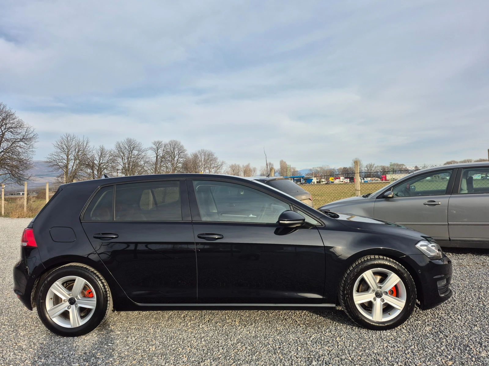 VW Golf 1.6  TDI, снимка 8 - Автомобили и джипове - 53892237