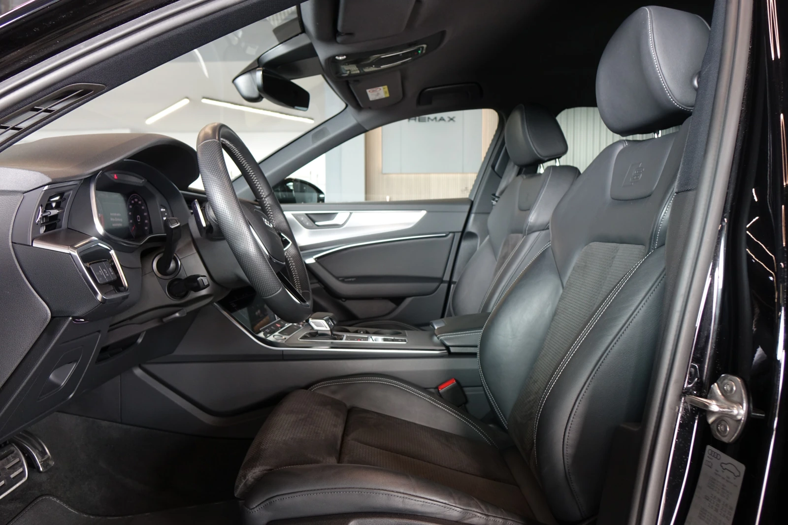 Audi A6 2XS-LINE* LED LIGHTS* B&O* , снимка 13 - Автомобили и джипове - 54030242