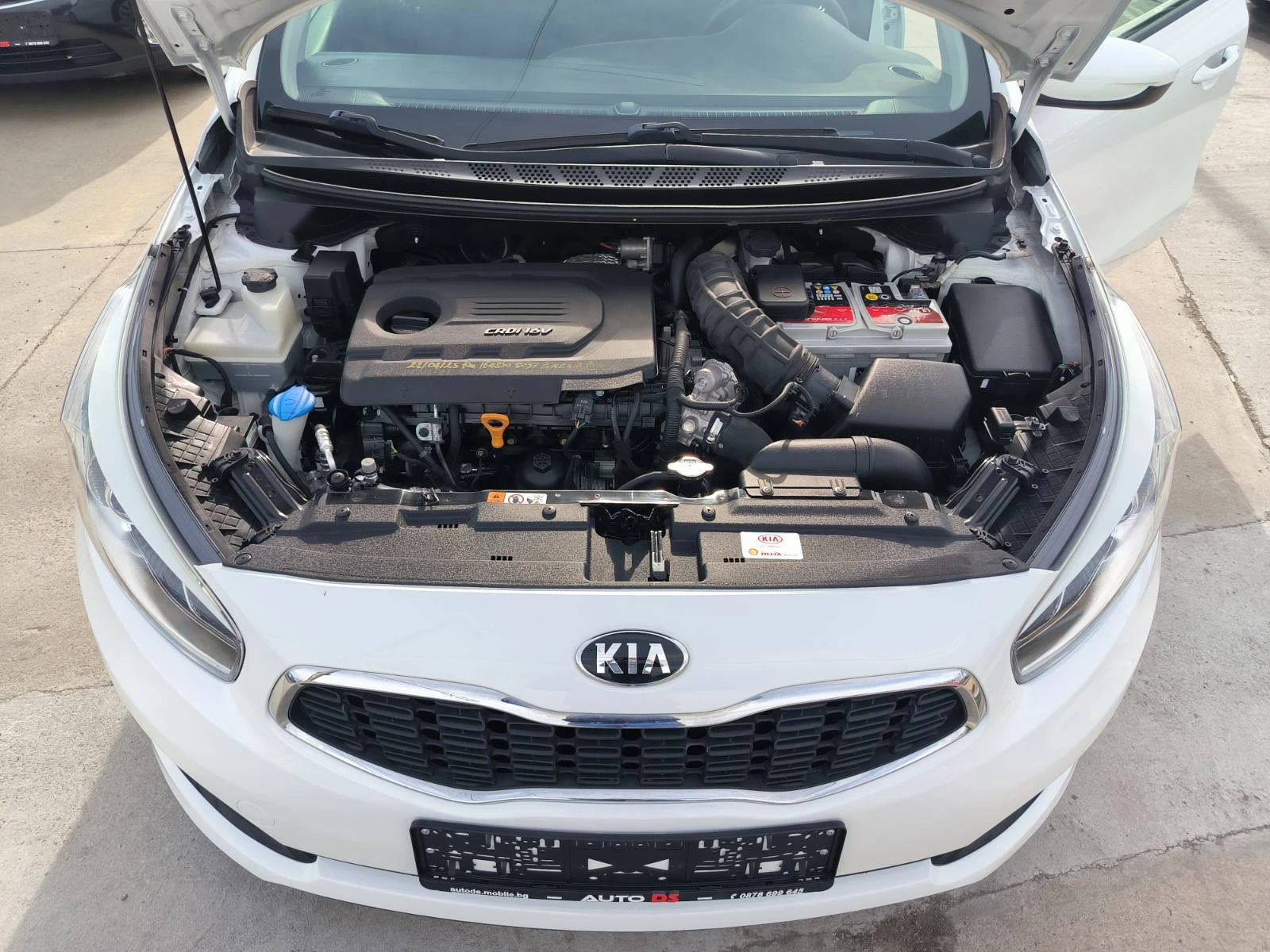 Kia Ceed 1.6d-6sk-Euro-6B, снимка 9 - Автомобили и джипове - 54424377