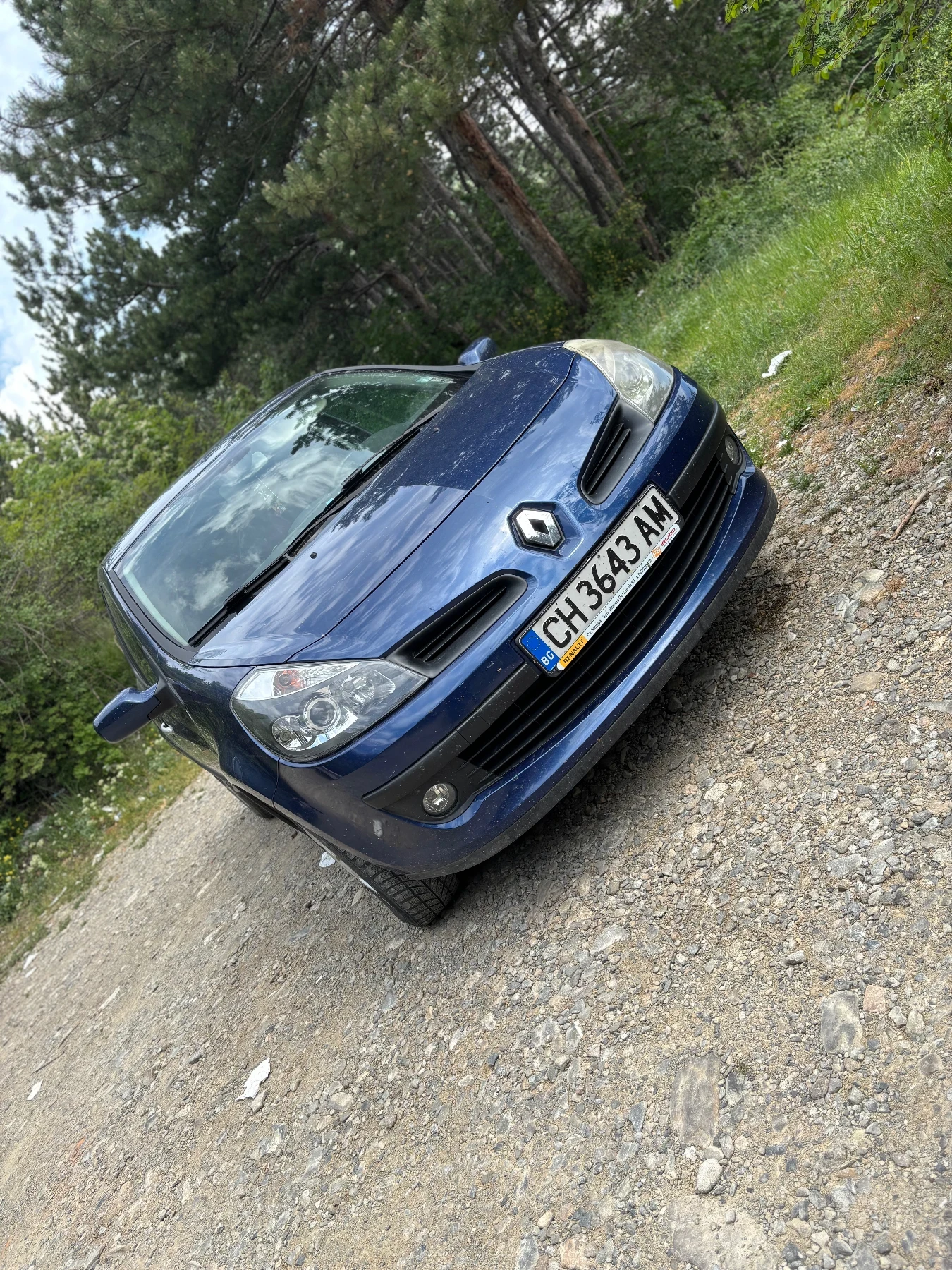 Renault Clio, снимка 3 - Автомобили и джипове - 54537240