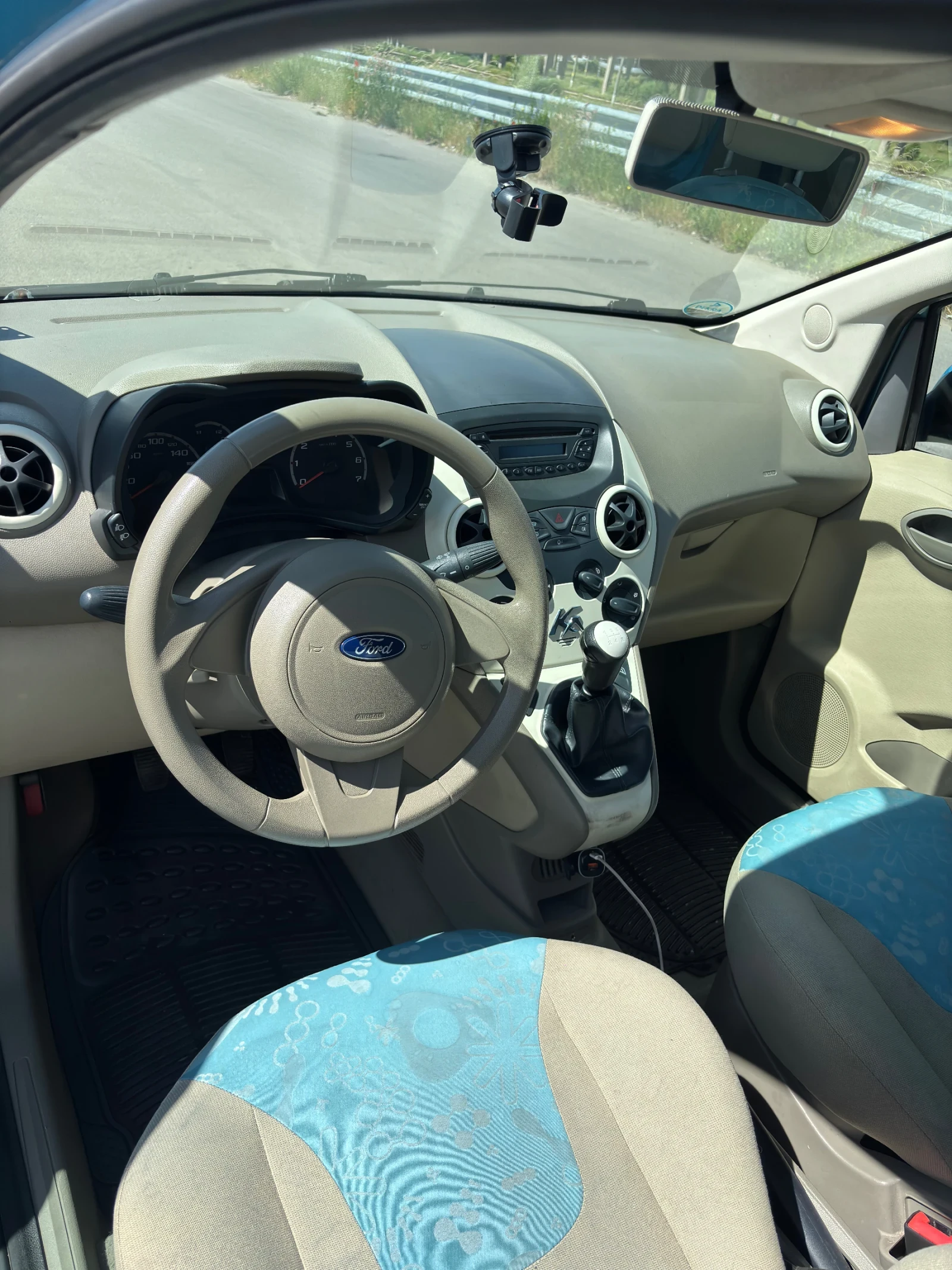 Ford Ka, снимка 10 - Автомобили и джипове - 54728402