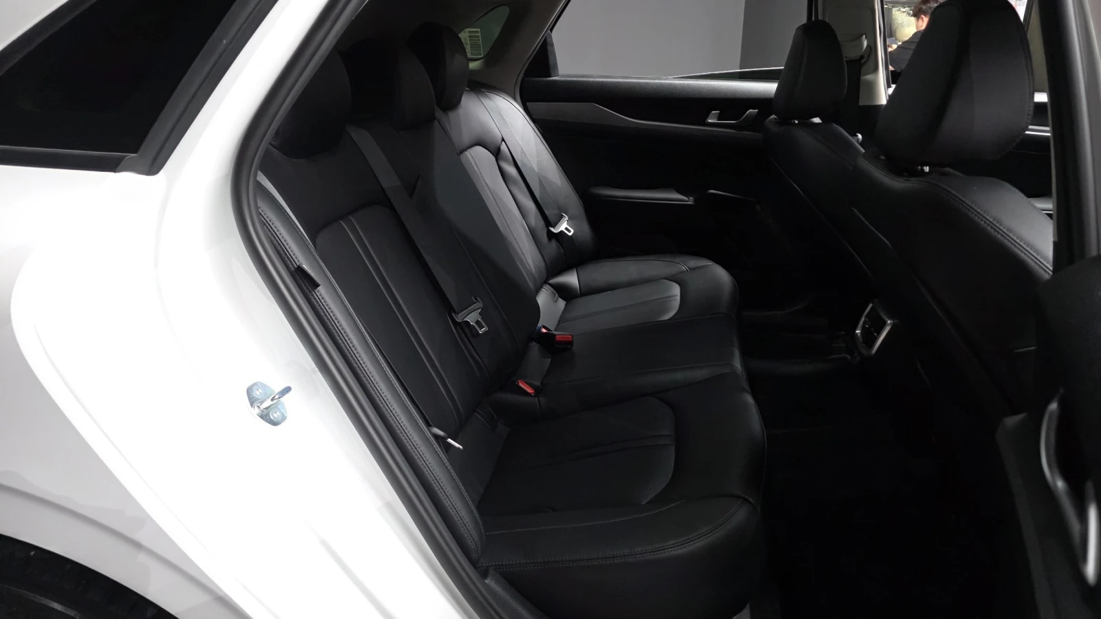 Kia K5 2.0 Prestige* Distr* ��������� | Mobile.bg � ����������� 11