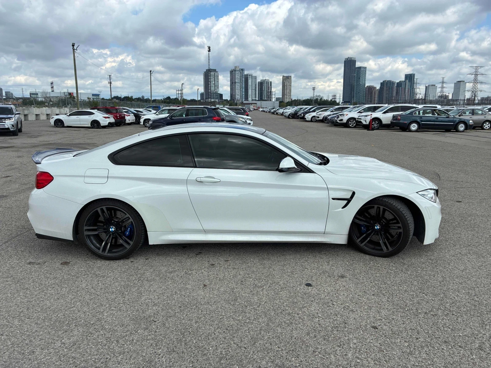 BMW M4 TUNING* HARMAN KARDON* HEAD-UP* LIEN ASSIST* CARFA | Mobile.bg � ����������� 4