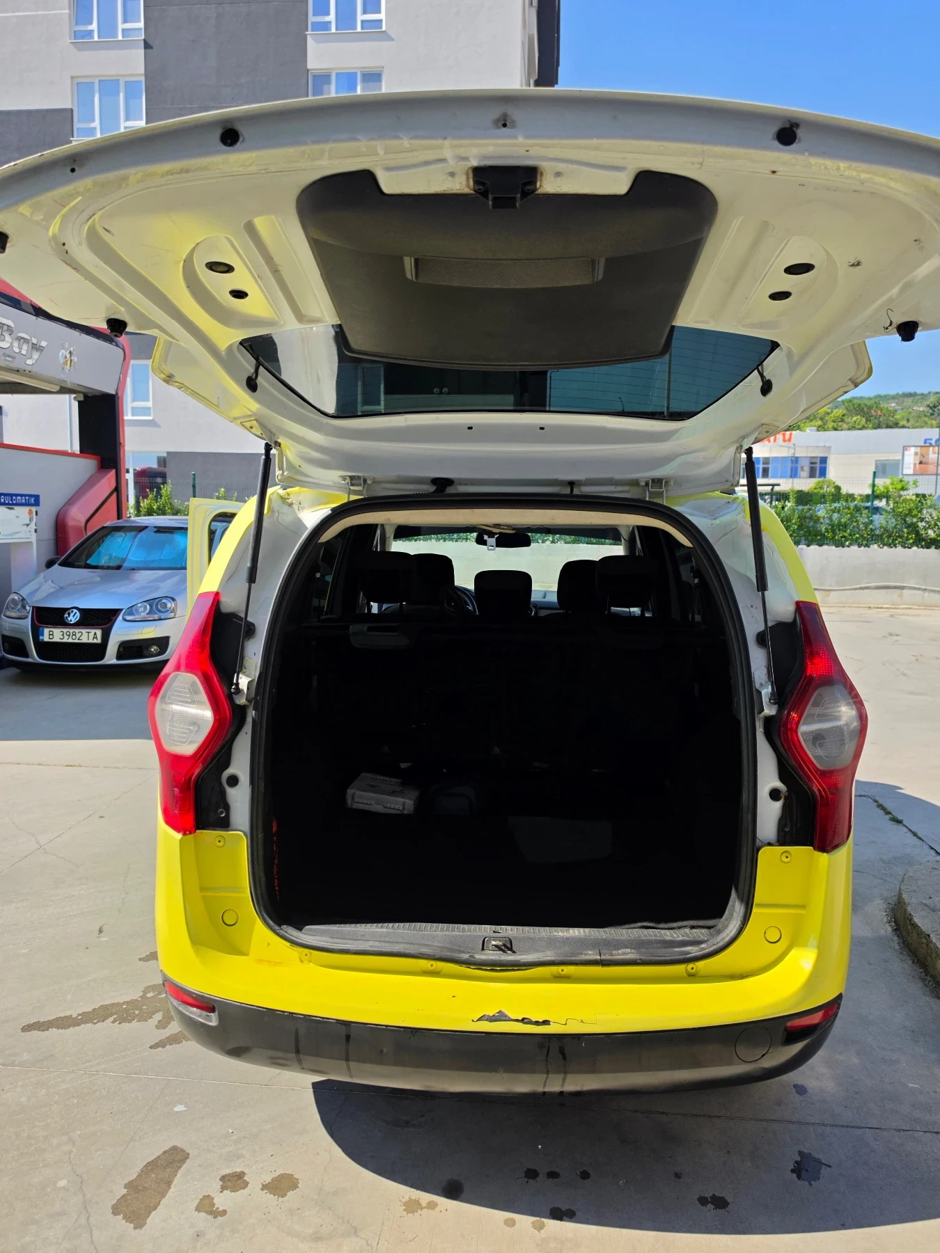 Dacia Lodgy, снимка 13 - Автомобили и джипове - 55749724