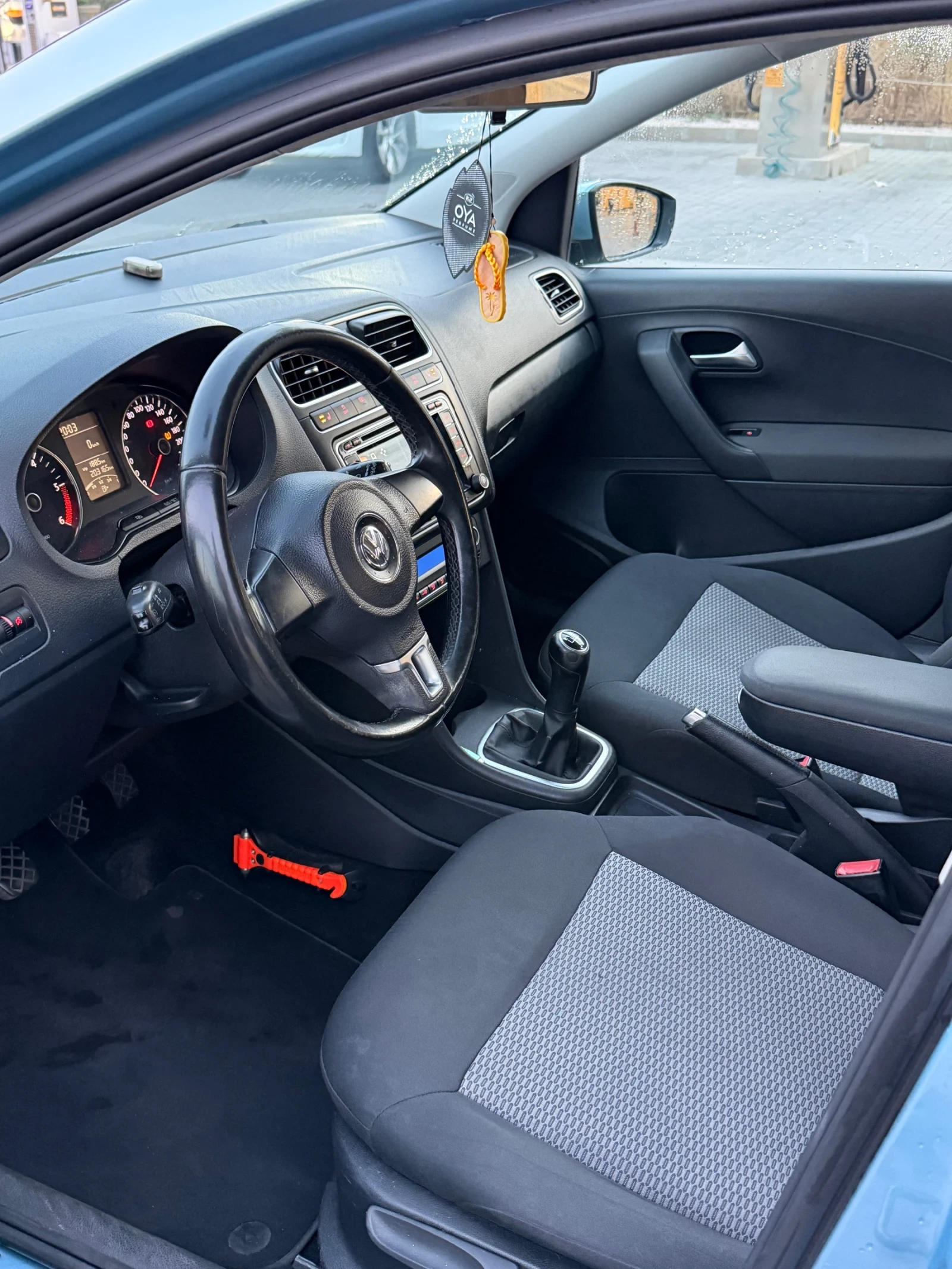 VW Polo 1.2TDI ПОДГРЕВ/КСЕНОН/ТЕМПОМАТ/КЛИМАТРОНИК/КАРПЛЕЙ, снимка 9 - Автомобили и джипове - 55827135