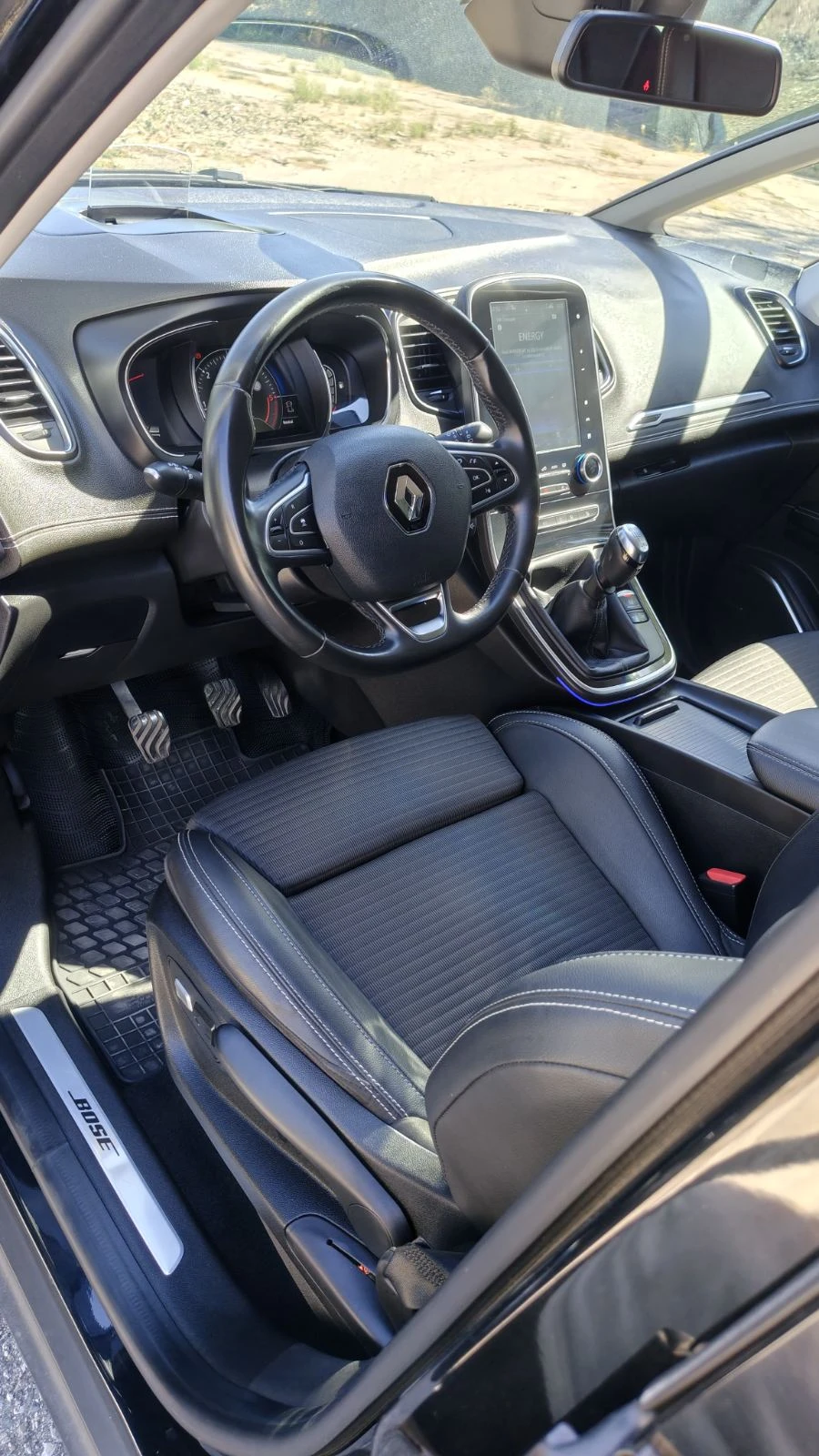 Renault Scenic 1, 6 dCi 130k.s., снимка 10 - Автомобили и джипове - 56117302