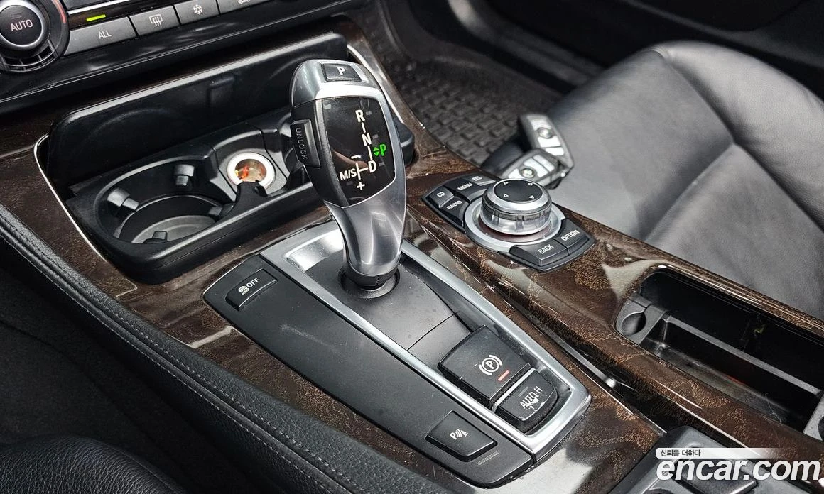 BMW 520 520d, снимка 9 - Автомобили и джипове - 56156695
