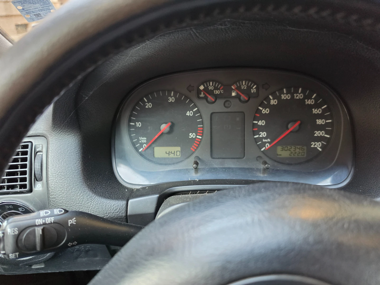 VW Golf 1.9TDI 110кс, снимка 6 - Автомобили и джипове - 56305673