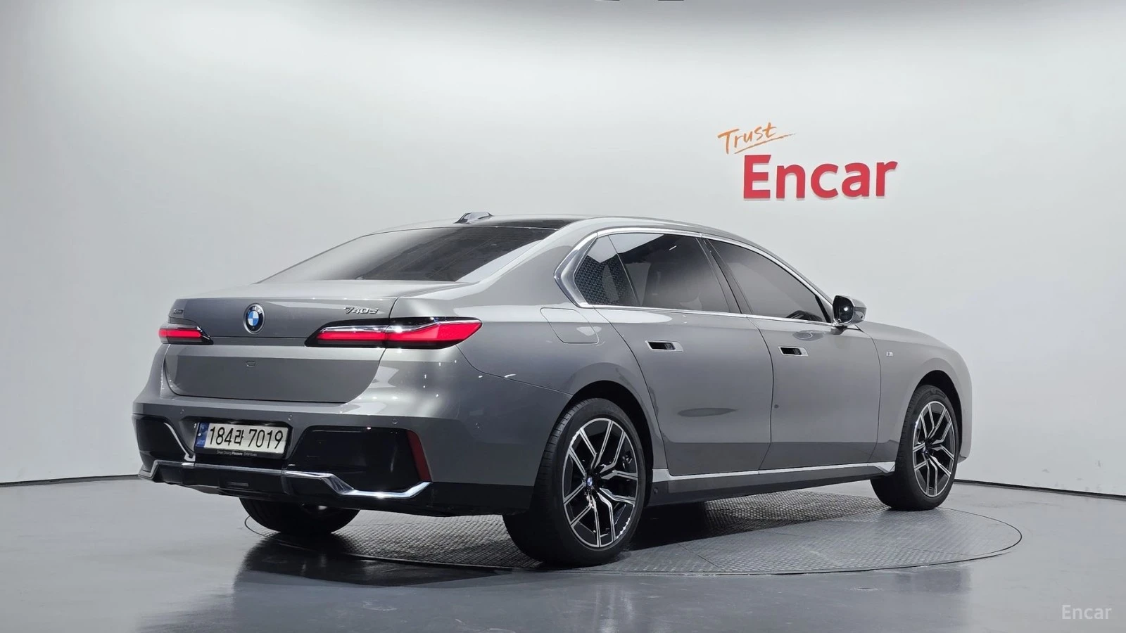 BMW 740 2024* M-PK* SOFT-CLOSE* DIS* �����* �����* 360* HU | Mobile.bg � ����������� 3
