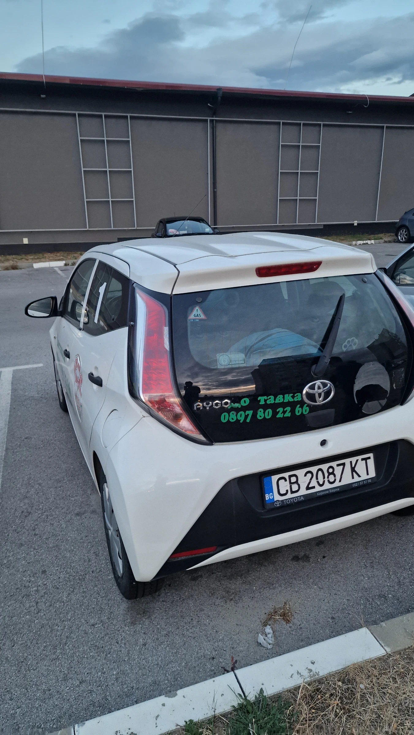 Toyota Aygo, снимка 6 - Автомобили и джипове - 56434087