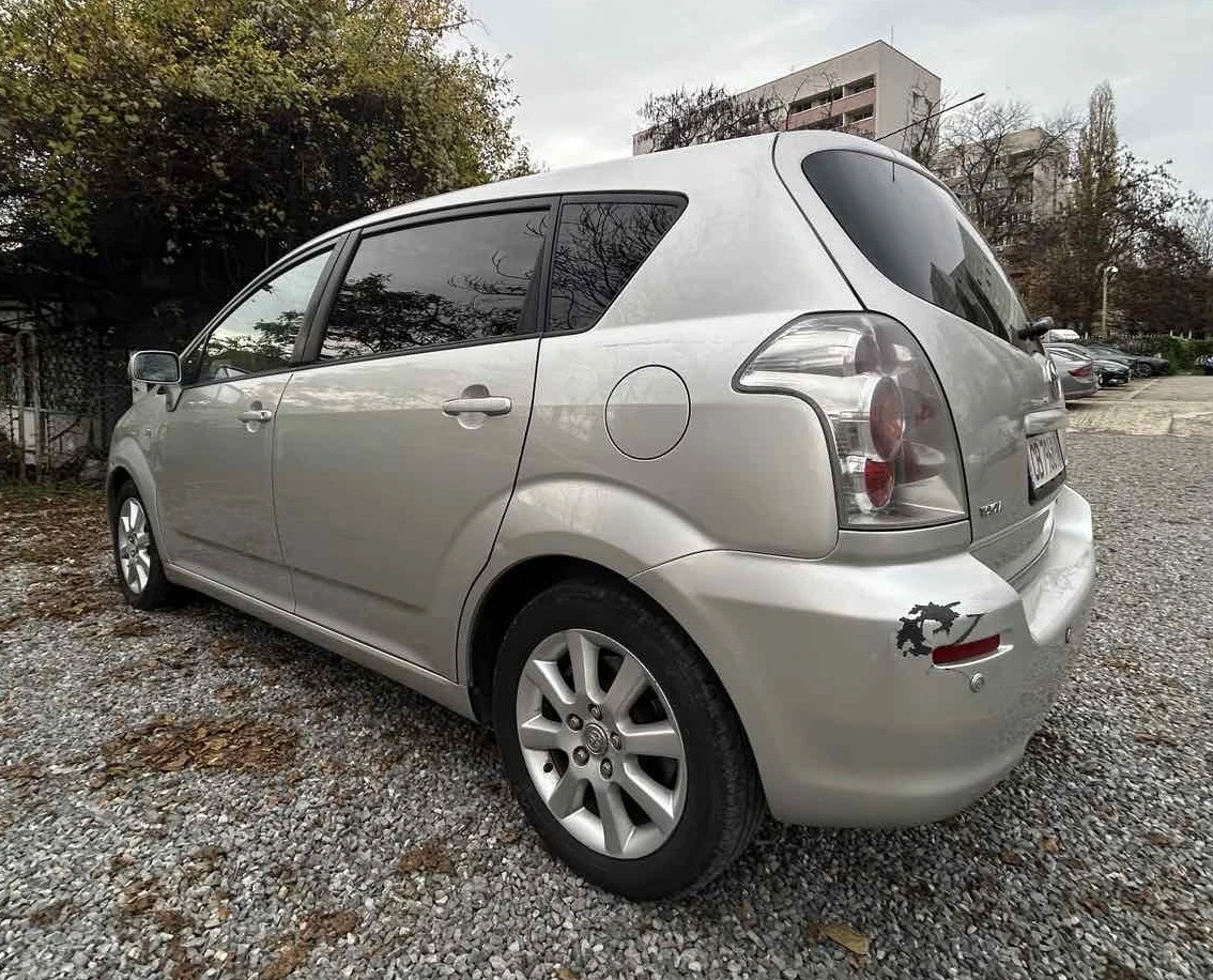 Toyota Corolla verso, снимка 11 - Автомобили и джипове - 56483580