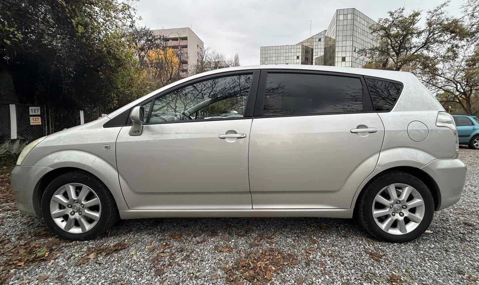 Toyota Corolla verso, снимка 2 - Автомобили и джипове - 56483580