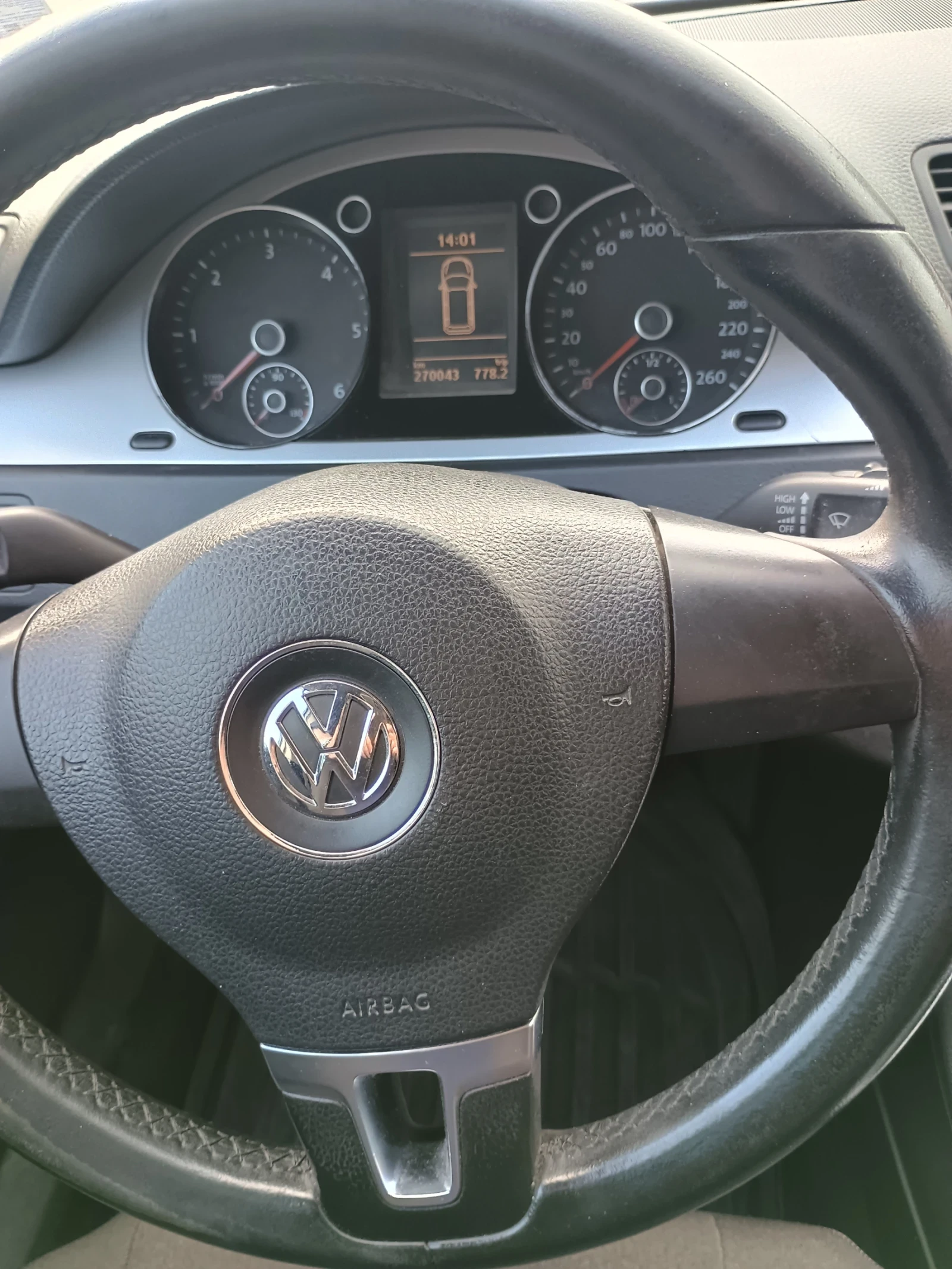 VW Passat, снимка 9 - Автомобили и джипове - 56637673
