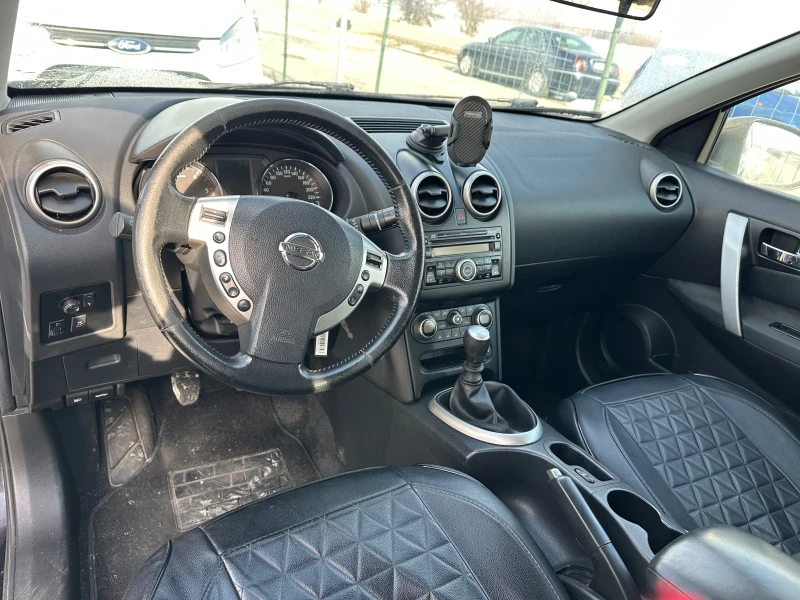 Nissan Qashqai 1.5 DCI, снимка 10 - Автомобили и джипове - 48752170