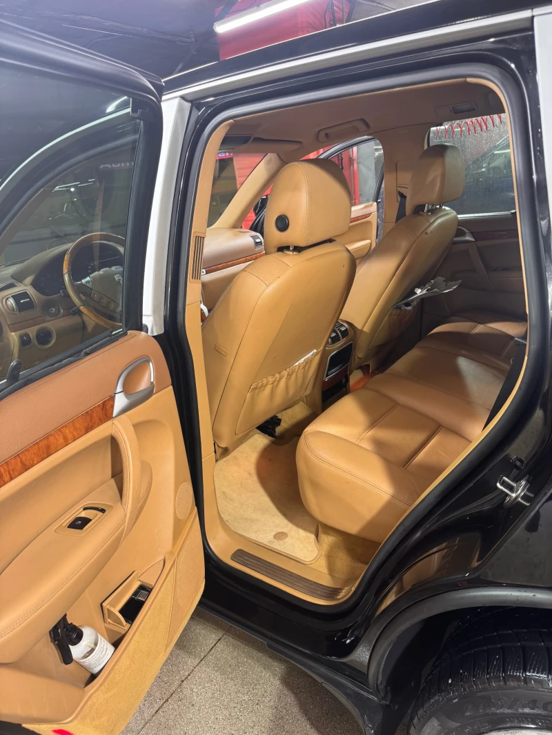 Porsche Cayenne Facelift 3.0 Diesel .Топ състояние 22   GEMBALLA, снимка 6 - Автомобили и джипове - 53024850