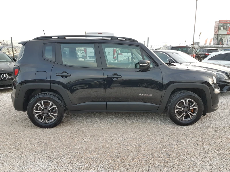 Jeep Renegade /03/2019 г. бензин EURO 6D ЛИЗИНГ, снимка 8 - Автомобили и джипове - 52638261
