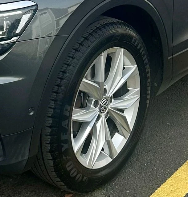 VW Tiguan 2.0TDI/190кс/4х4/OFFROA/DSG/DIST, снимка 15 - Автомобили и джипове - 49100837