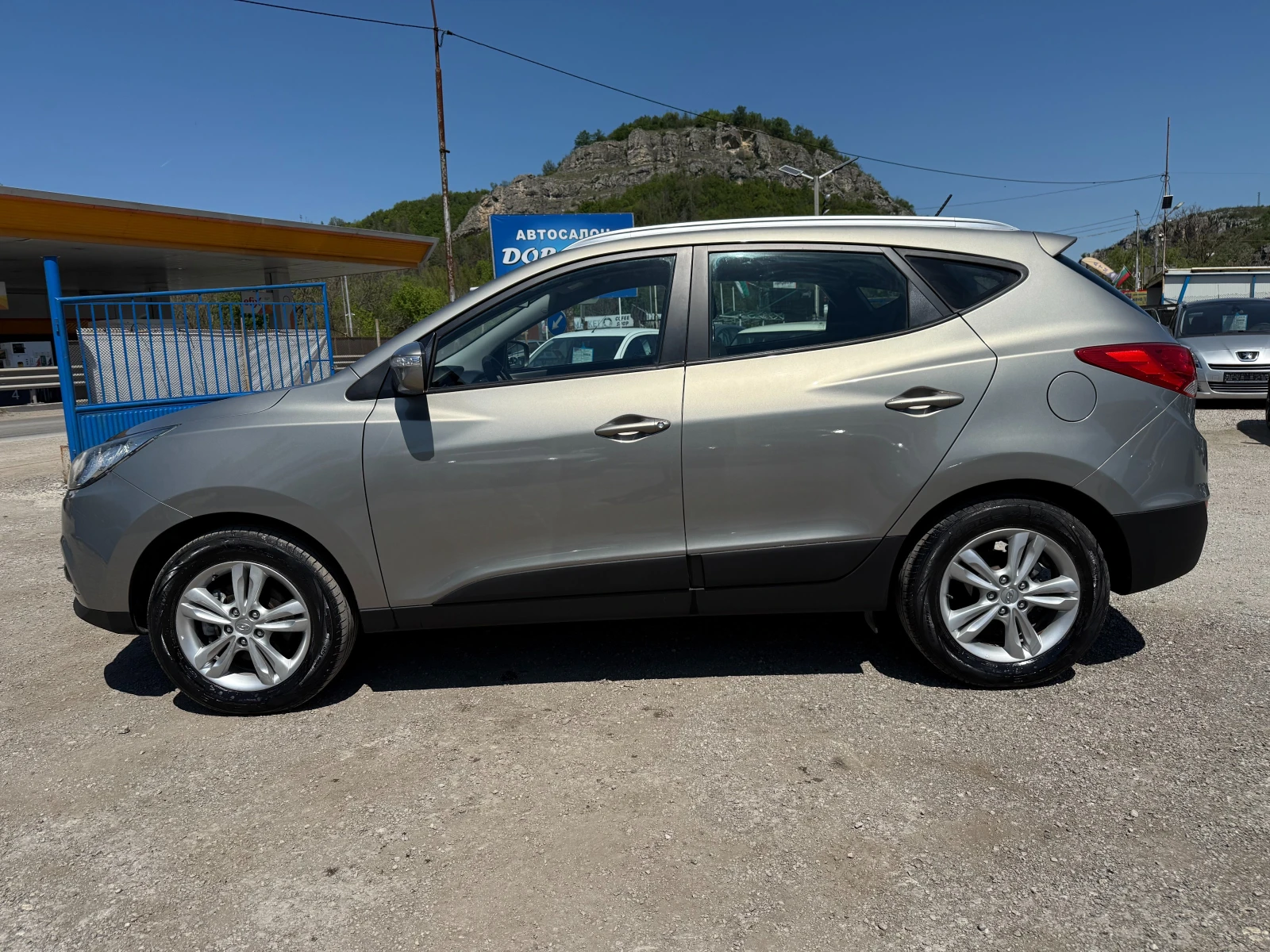 Hyundai IX35 2.OI ГАЗОВ ИНЖЕКЦИОН КЛИМАТИК ИТАЛИЯ - изображение 3