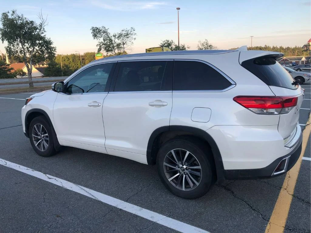Toyota Highlander XLE* CARFAX* ОПЦИЯ ЗА ФИНАНСИРАНЕ*  - изображение 4