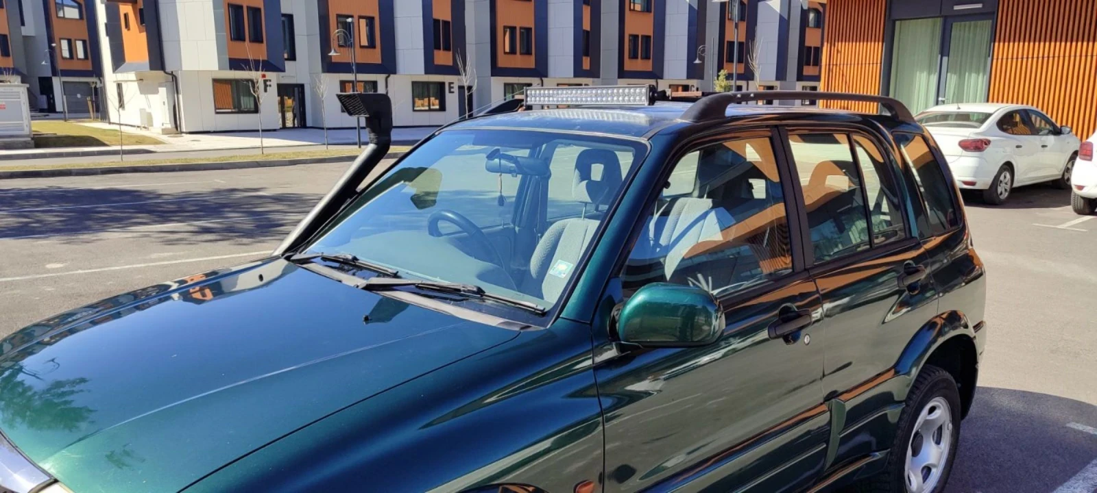 Suzuki Grand vitara 2.0, снимка 4 - Автомобили и джипове - 53810692