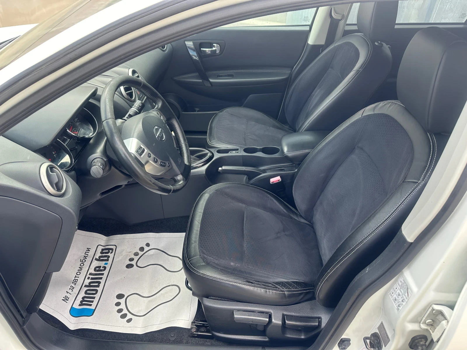 Nissan Qashqai 1.5 DCI NAVI, снимка 8 - Автомобили и джипове - 53811727