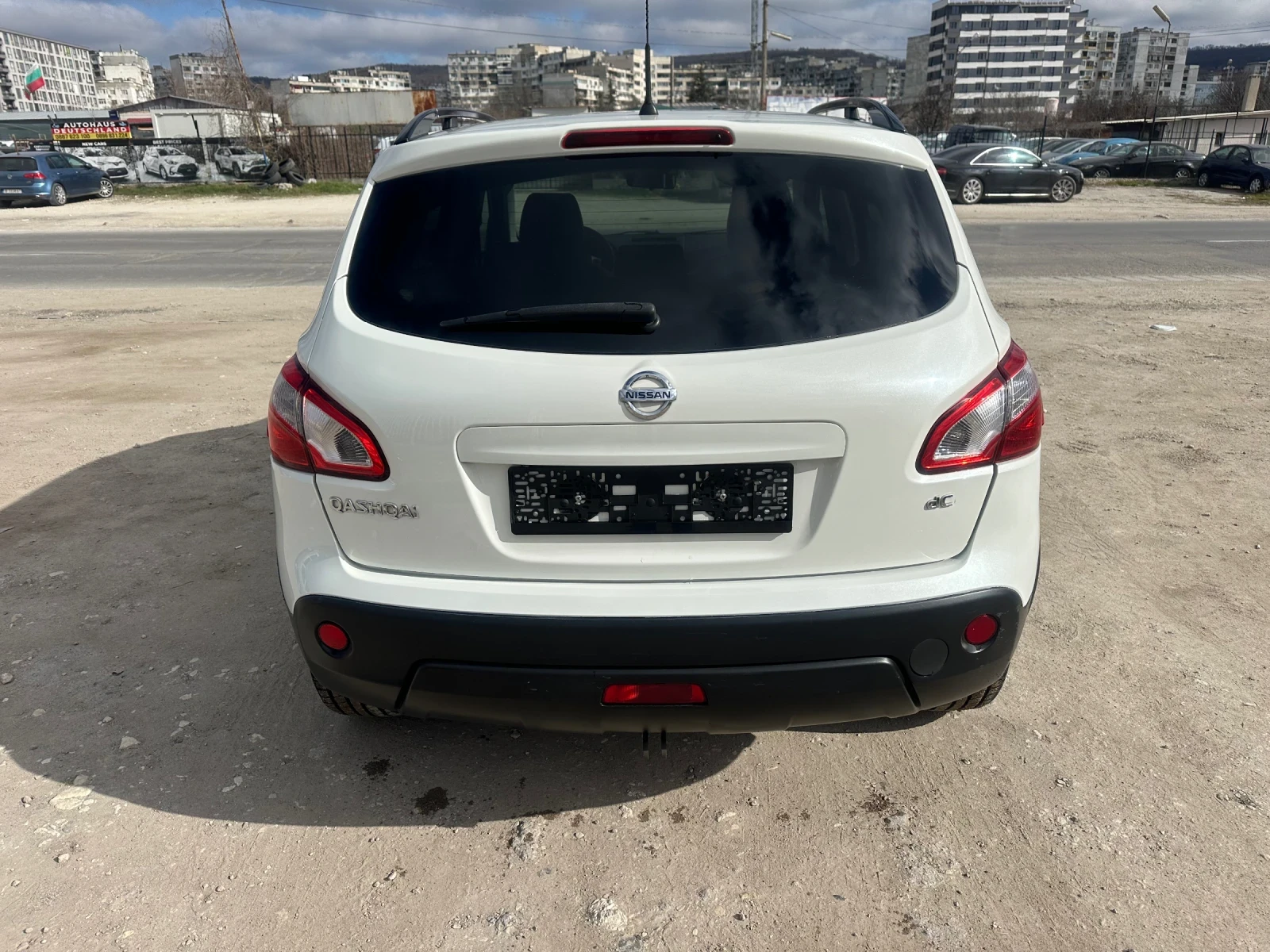 Nissan Qashqai 1.5 DCI NAVI, снимка 5 - Автомобили и джипове - 53811727