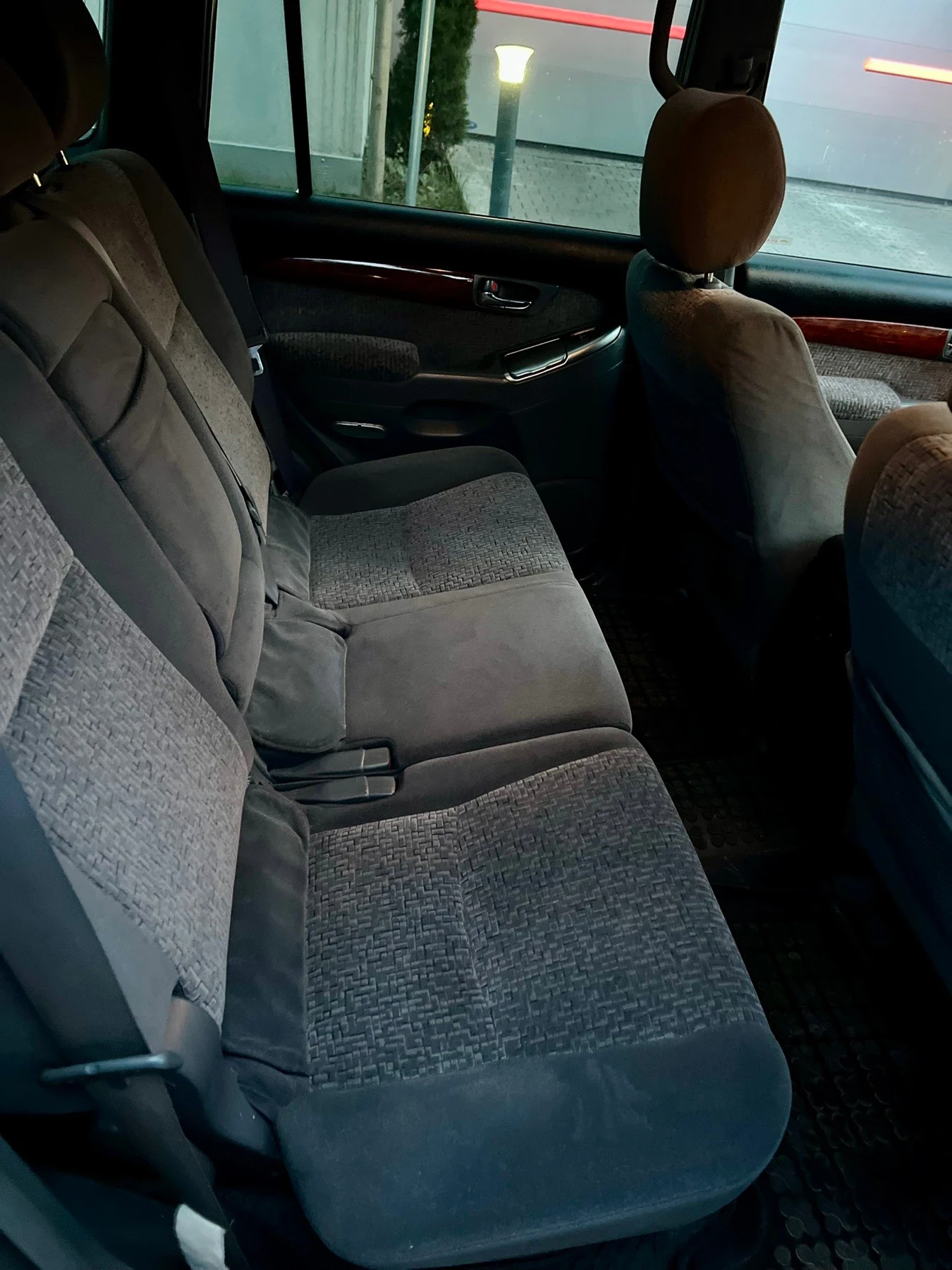 Toyota Land cruiser 3.0 D, снимка 8 - Автомобили и джипове - 53990845