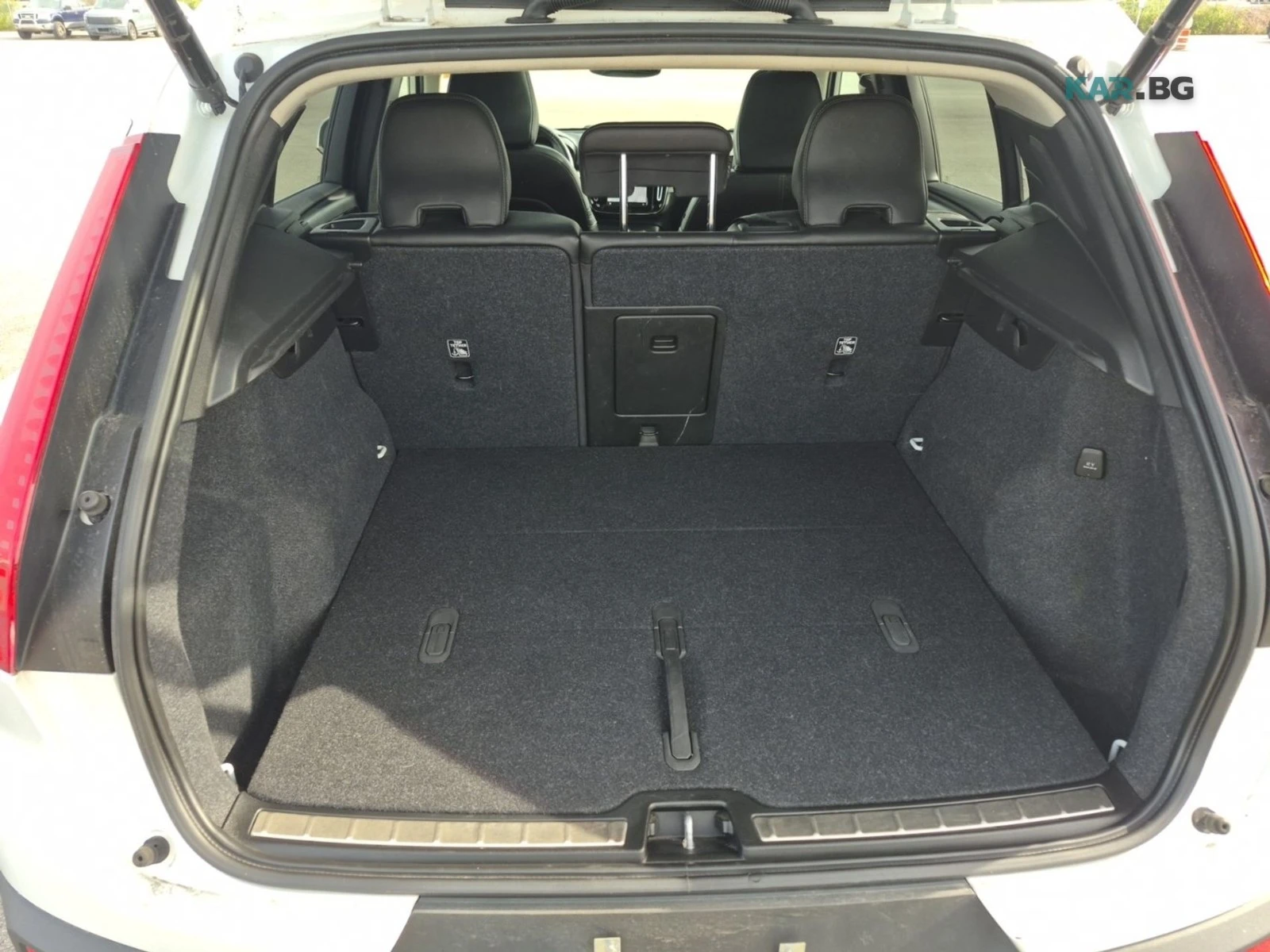Volvo XC40 B5 ULTIMATE BRIGHT THEME * АвтоКредит* ЦЕНА ДО БГ, снимка 15 - Автомобили и джипове - 54761463