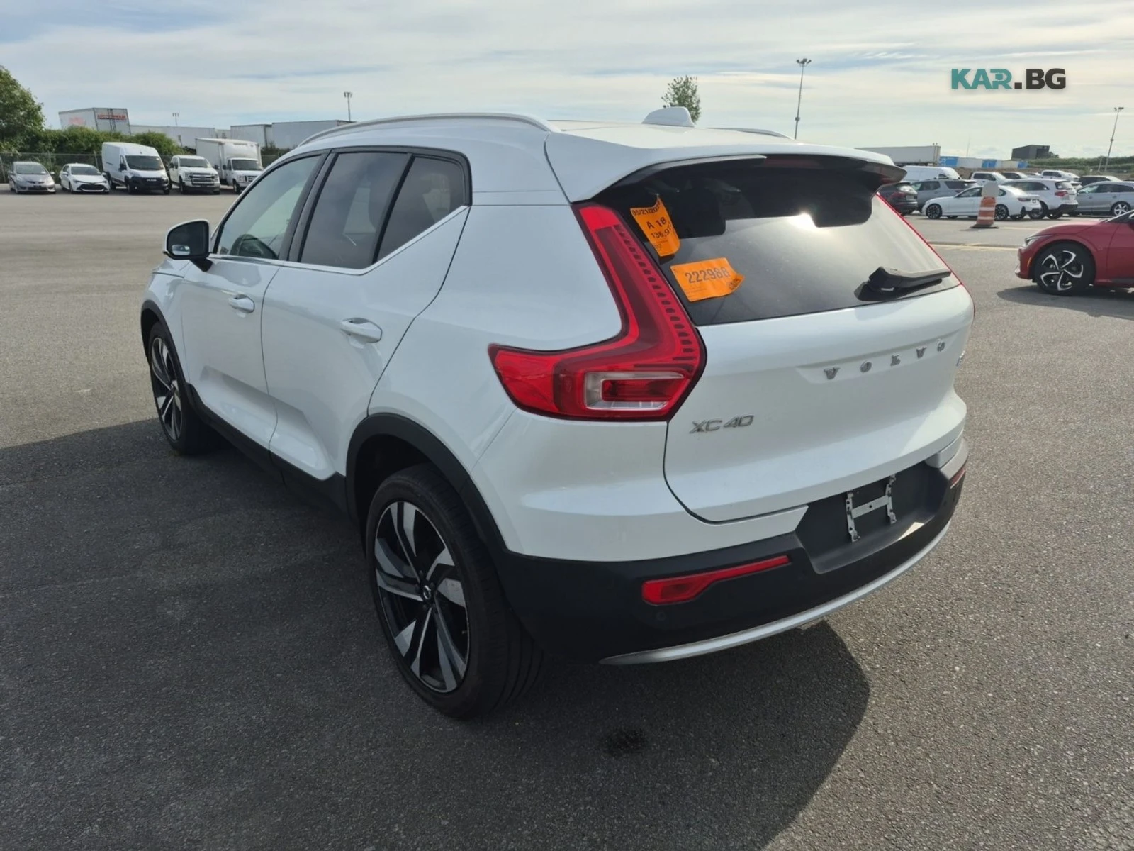 Volvo XC40 B5 ULTIMATE BRIGHT THEME * АвтоКредит* ЦЕНА ДО БГ, снимка 4 - Автомобили и джипове - 54761463