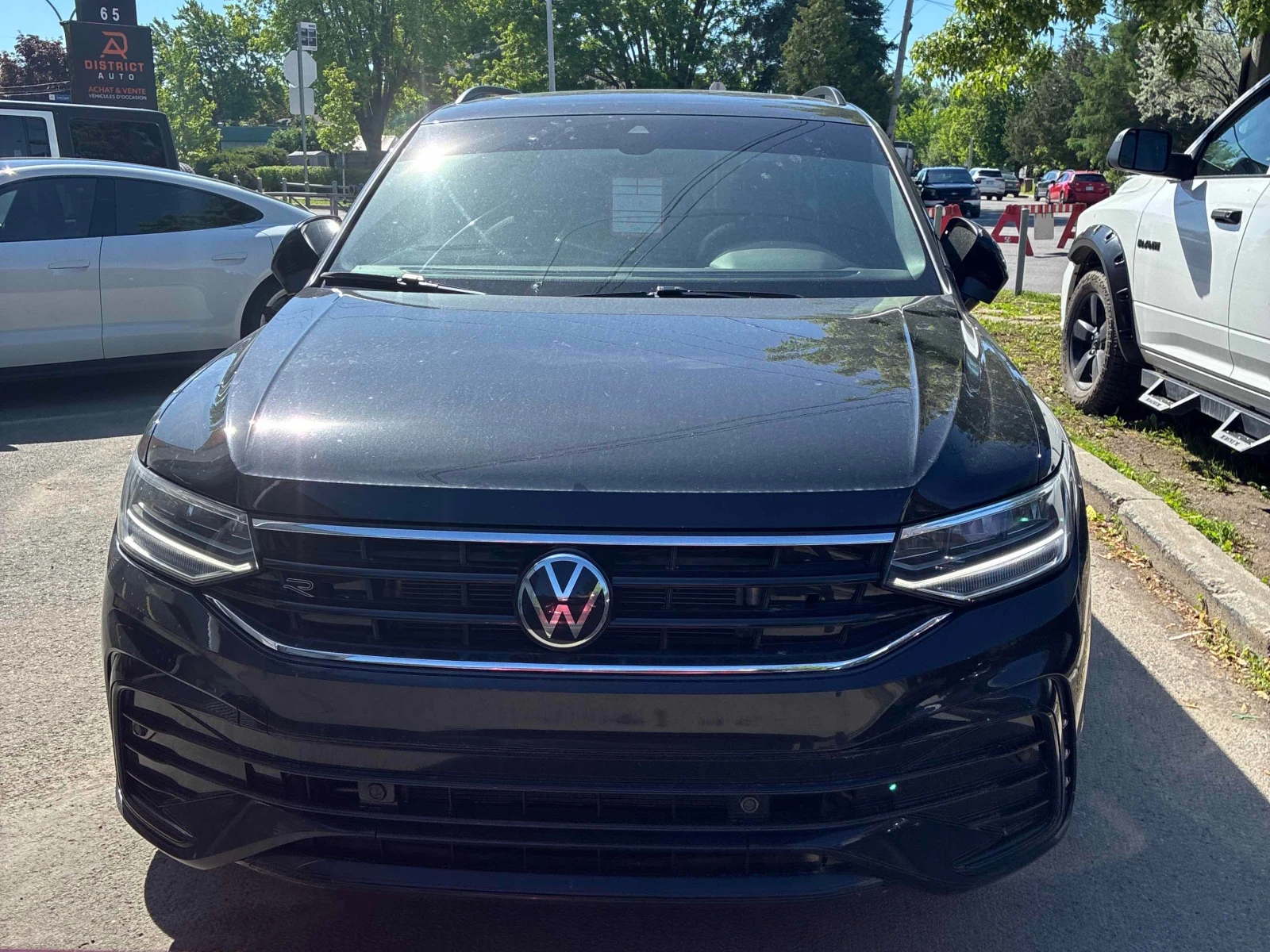 VW Tiguan * * CARFAX * * АВТО КРЕДИТ * * , снимка 2 - Автомобили и джипове - 54870312
