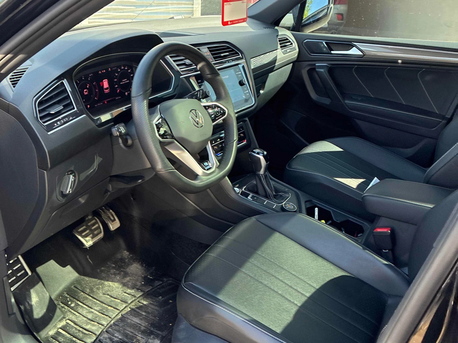 VW Tiguan * * CARFAX * * АВТО КРЕДИТ * * , снимка 6 - Автомобили и джипове - 54870312