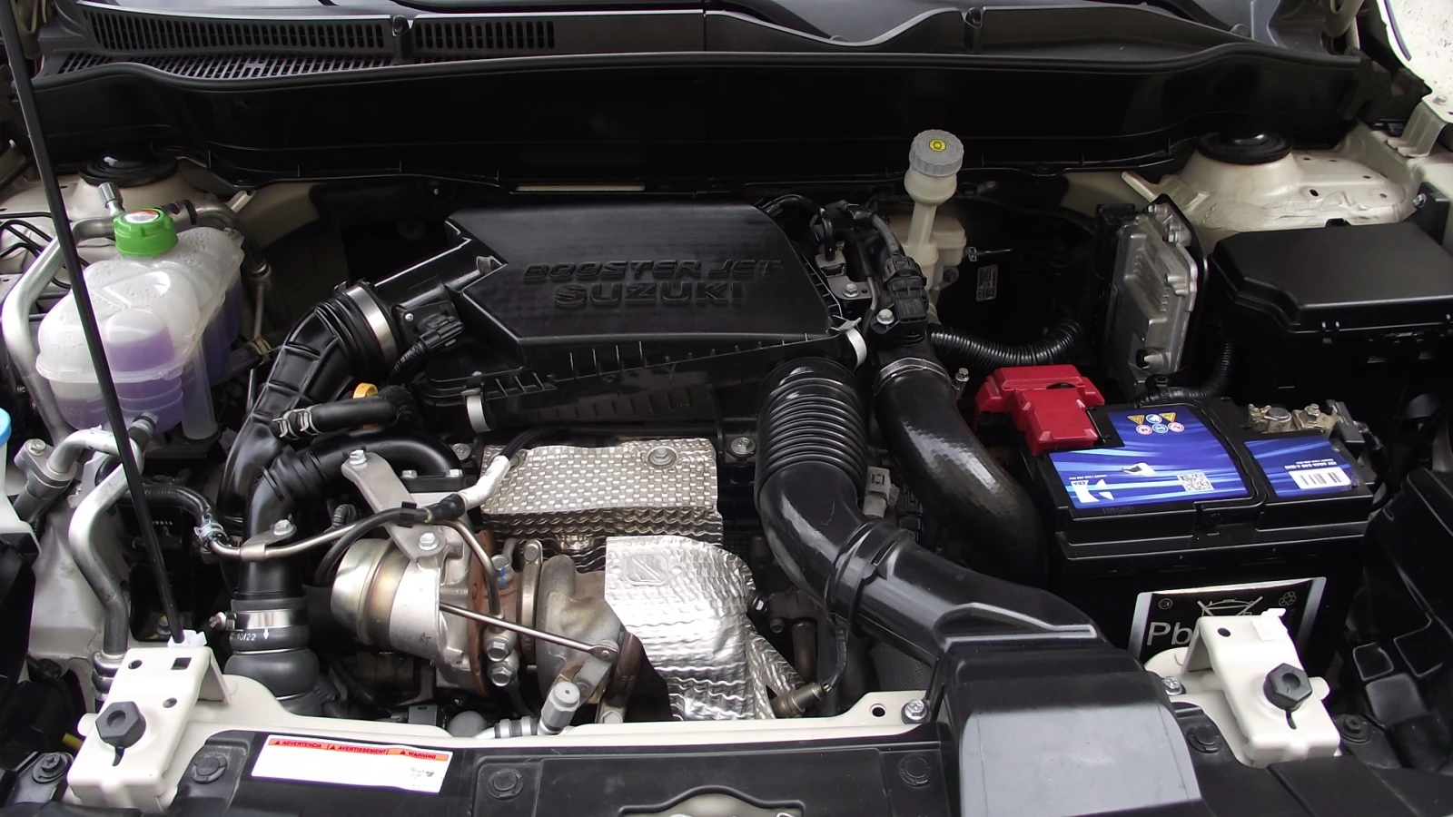 Suzuki Vitara 1.4.i.129.к.с.39000.км.НОВА, снимка 8 - Автомобили и джипове - 56039279