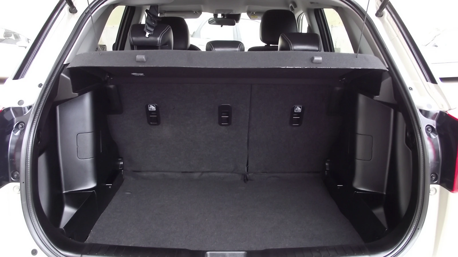 Suzuki Vitara 1.4.i.129.к.с.39000.км.НОВА, снимка 17 - Автомобили и джипове - 56039279