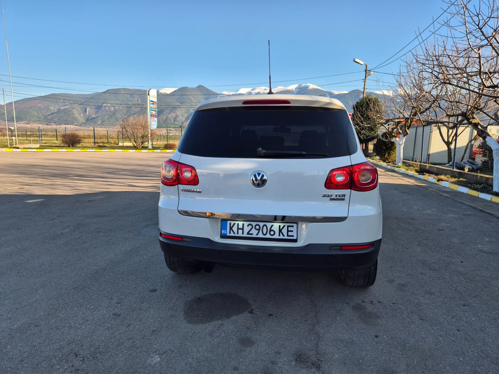 VW Tiguan 2.0 TDI 4motion DSG, снимка 4 - Автомобили и джипове - 56268163