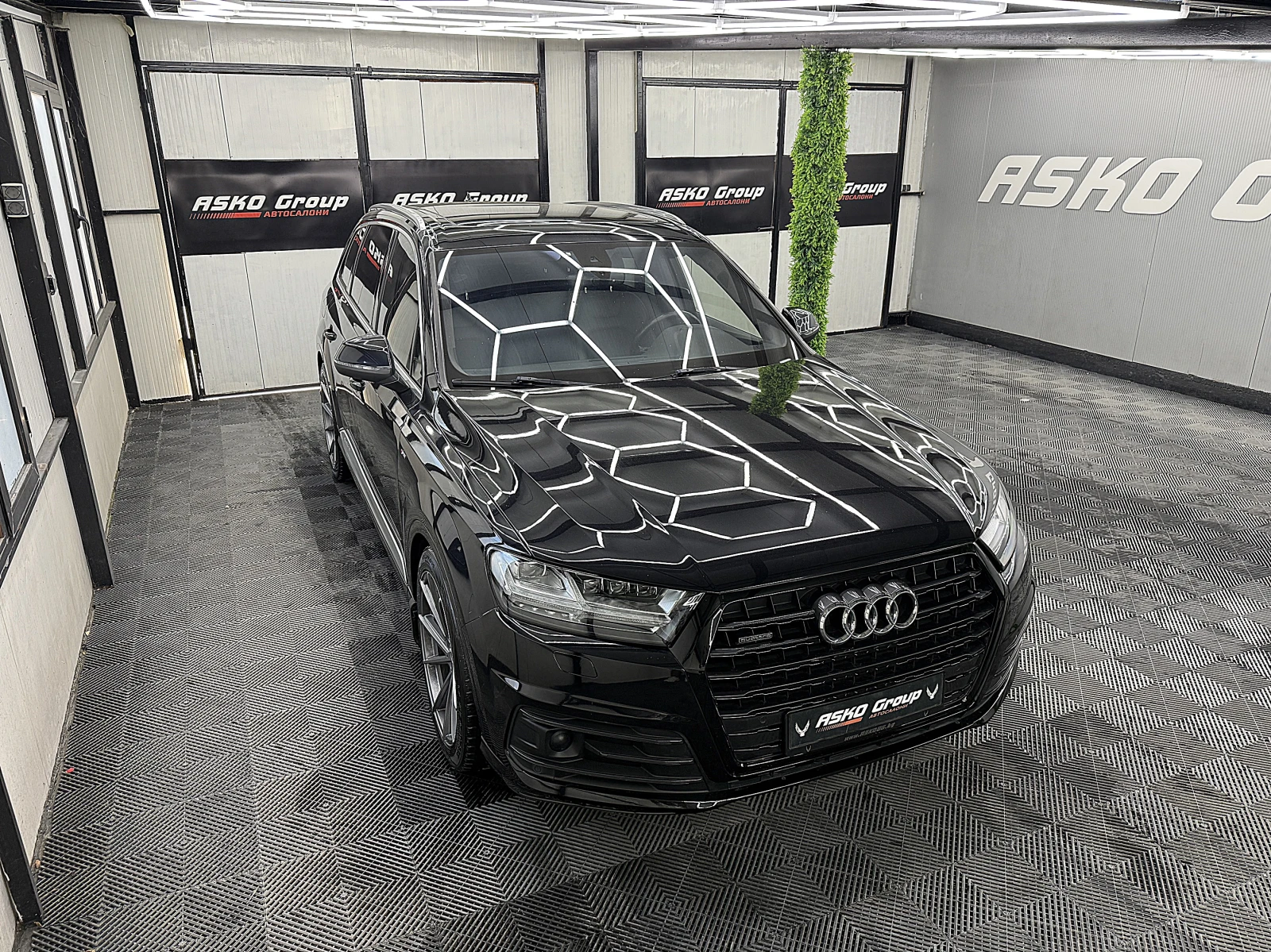 Audi Q7 7-Mesta/PANORAMA/S-line/KeylessGO /�������� ������ | Mobile.bg � ����������� 7
