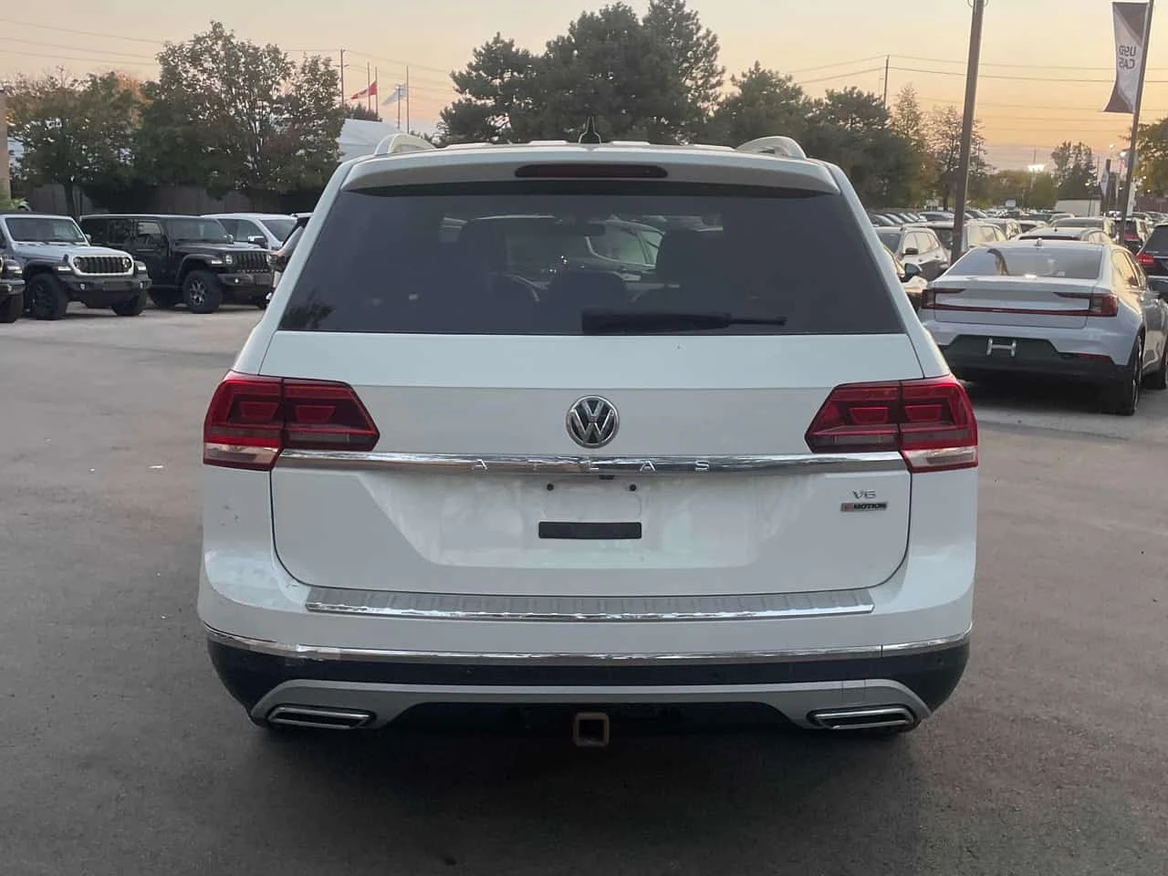VW Atlas * Highline * CARFAX * ����� �� ����������� | Mobile.bg � ����������� 4