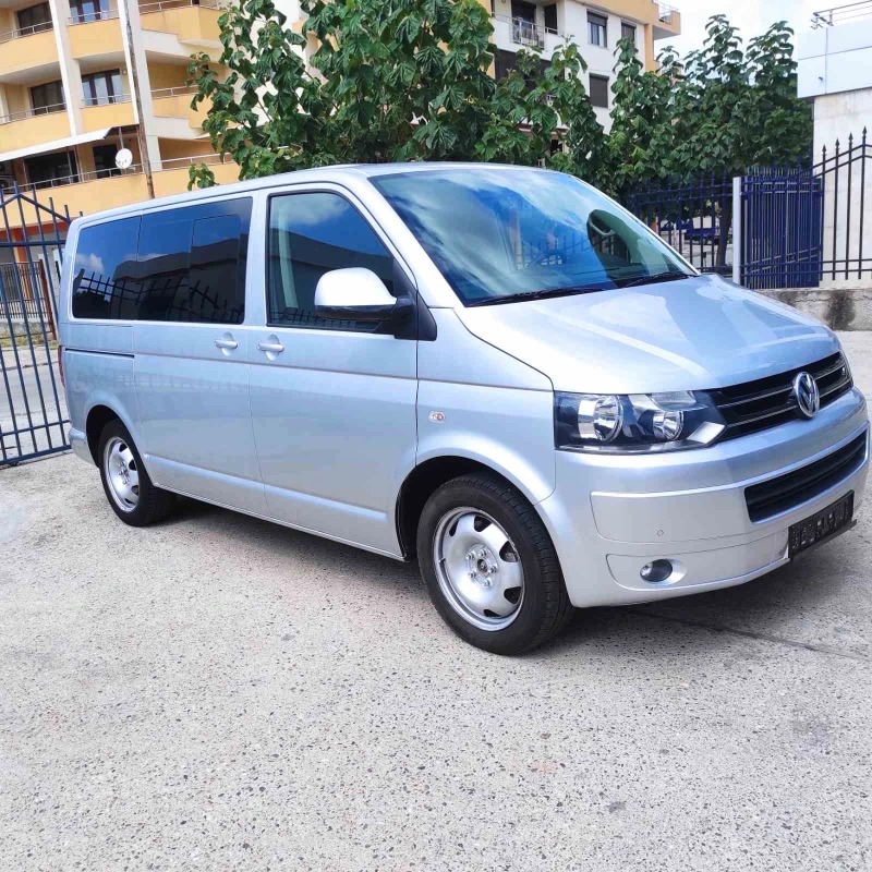 VW Multivan TDI 4X4, снимка 2 - Бусове и автобуси - 52921399