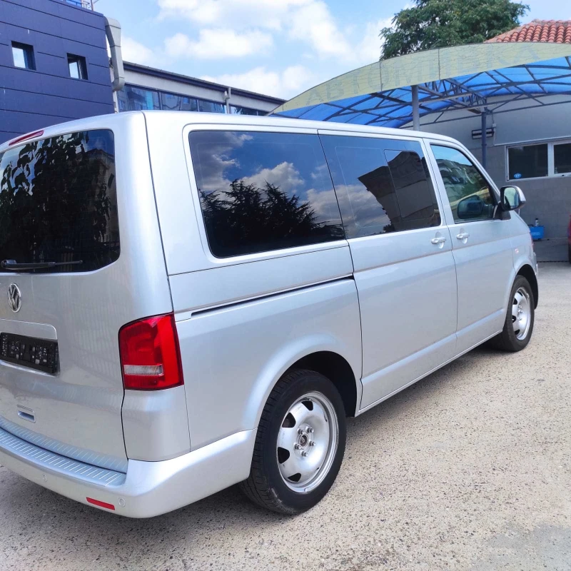 VW Multivan TDI 4X4, снимка 4 - Бусове и автобуси - 52921399