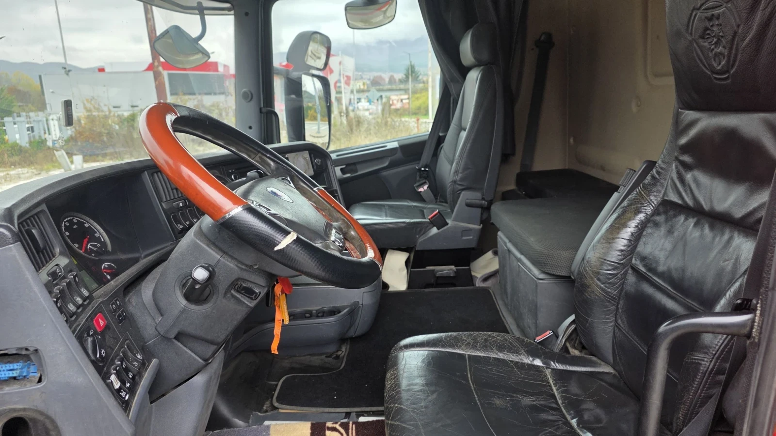 Scania R 560 EURO 5 V8 EEV 8X4 - изображение 9