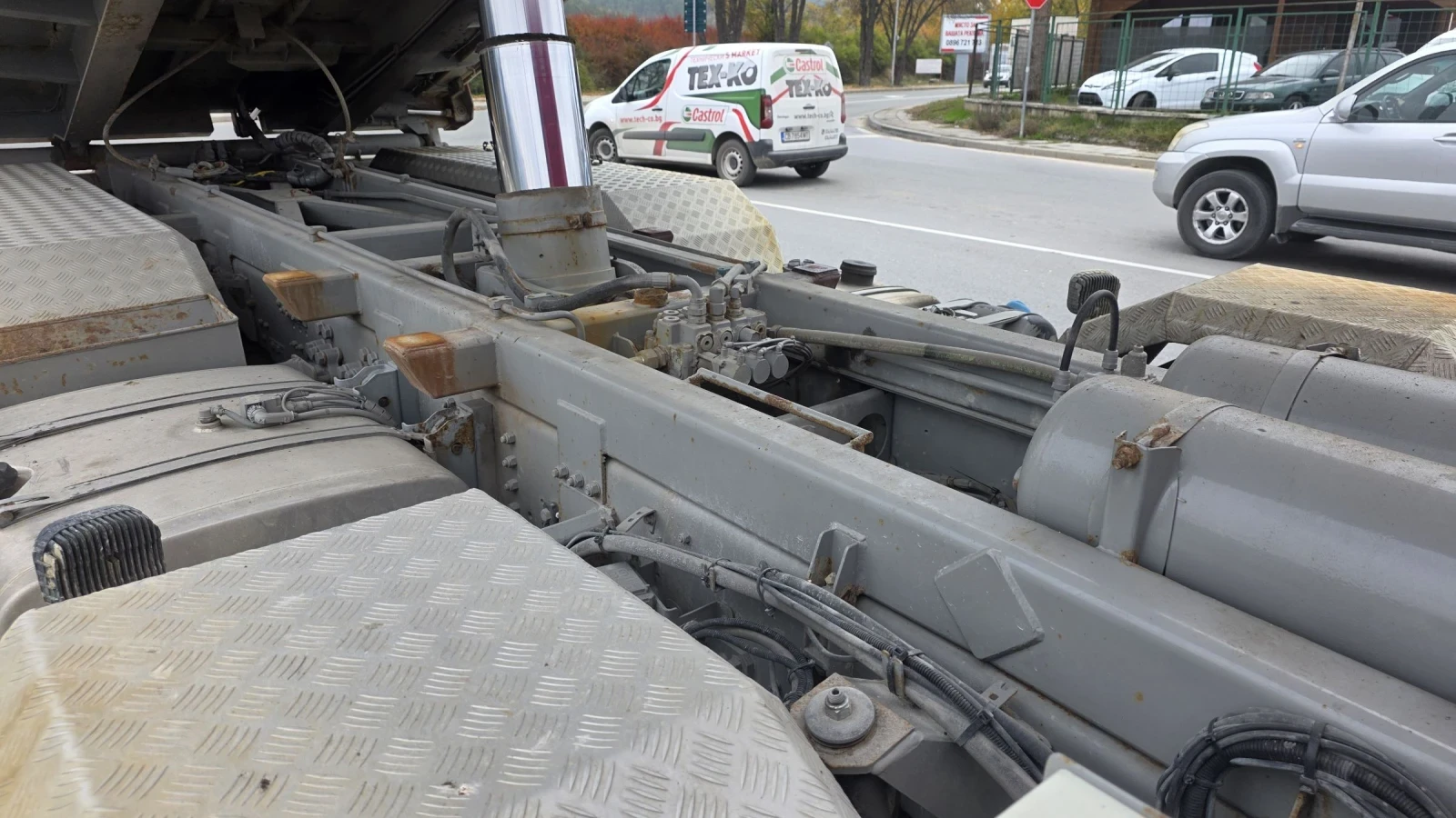 Scania R 560 EURO 5 V8 EEV 8X4 - изображение 5