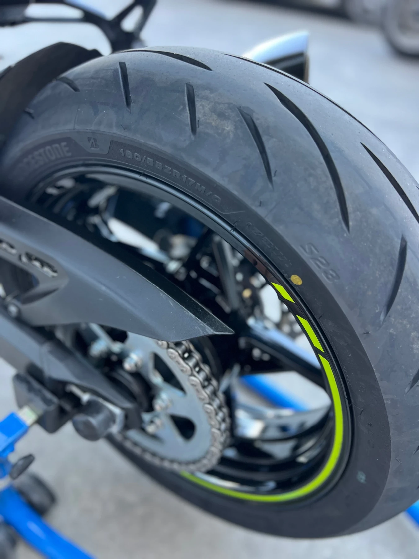 Kawasaki Z Z900Abs 2024 Akrapovic | Mobile.bg   12