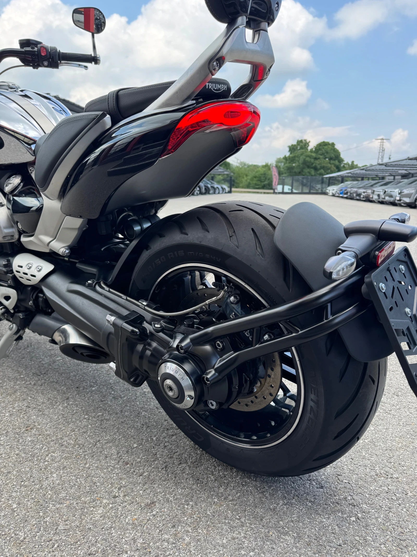Triumph Rocket 3 GT* 2.5* 2024г.* FULL ЕКСТРИ* КАТО НОВ, снимка 13 - Мотоциклети и мототехника - 55147425