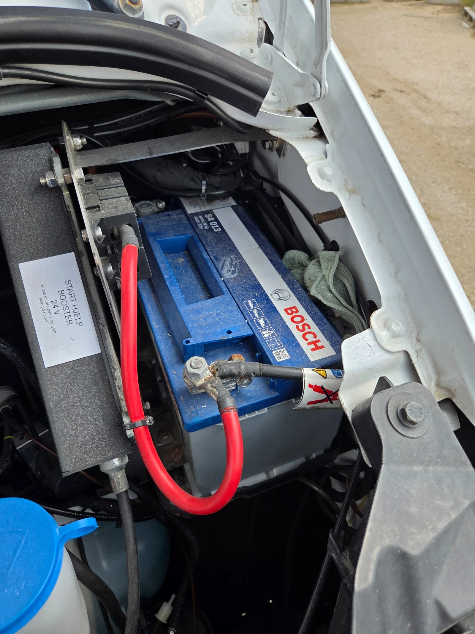 Автовишка Versalift VERSALIFT  VT-145-F  ( 14 5м. ), снимка 12 - Индустриална техника - 54812658