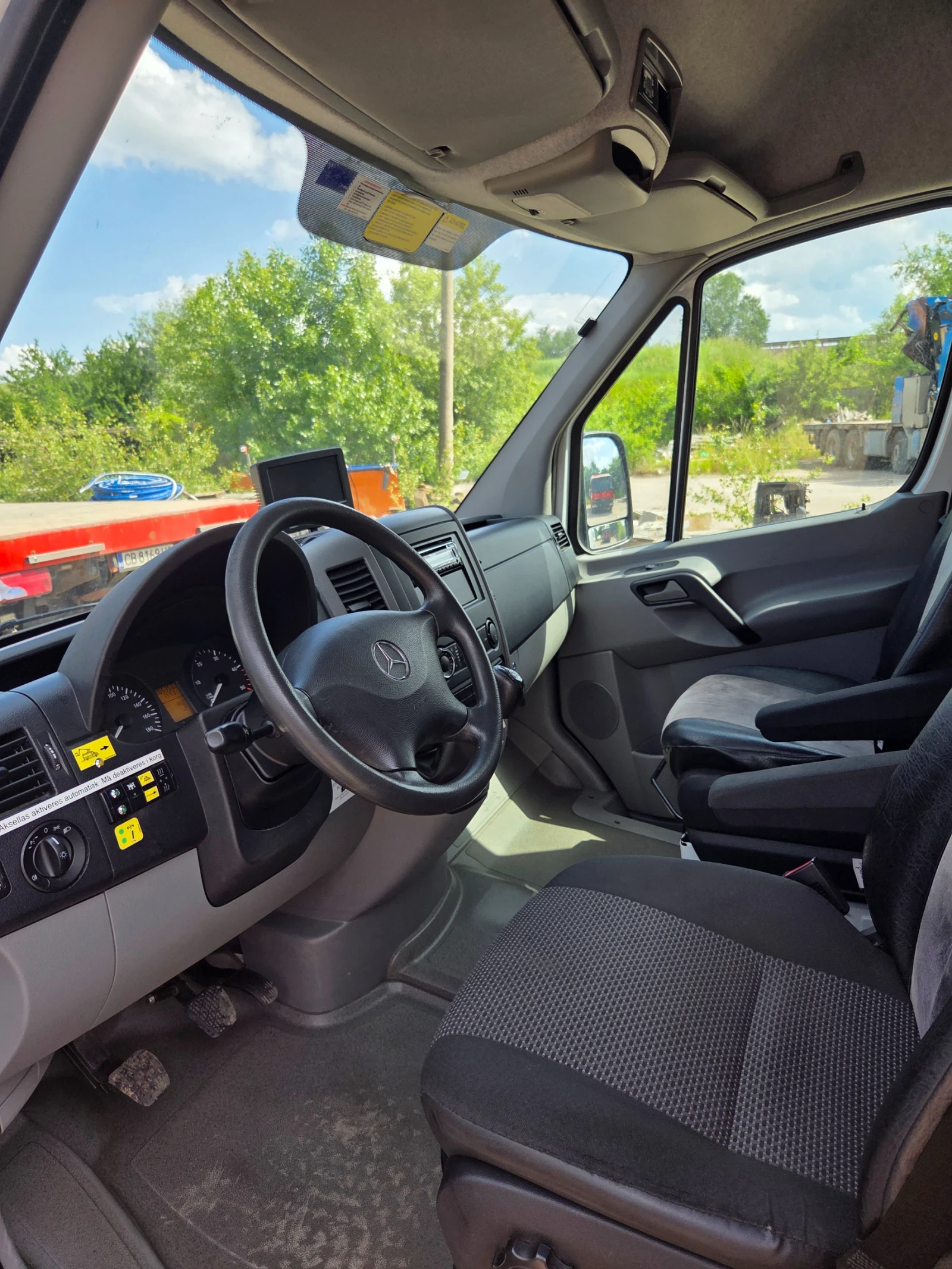 Автовишка Versalift VERSALIFT  VT-145-F  ( 14 5м. ), снимка 17 - Индустриална техника - 54812658