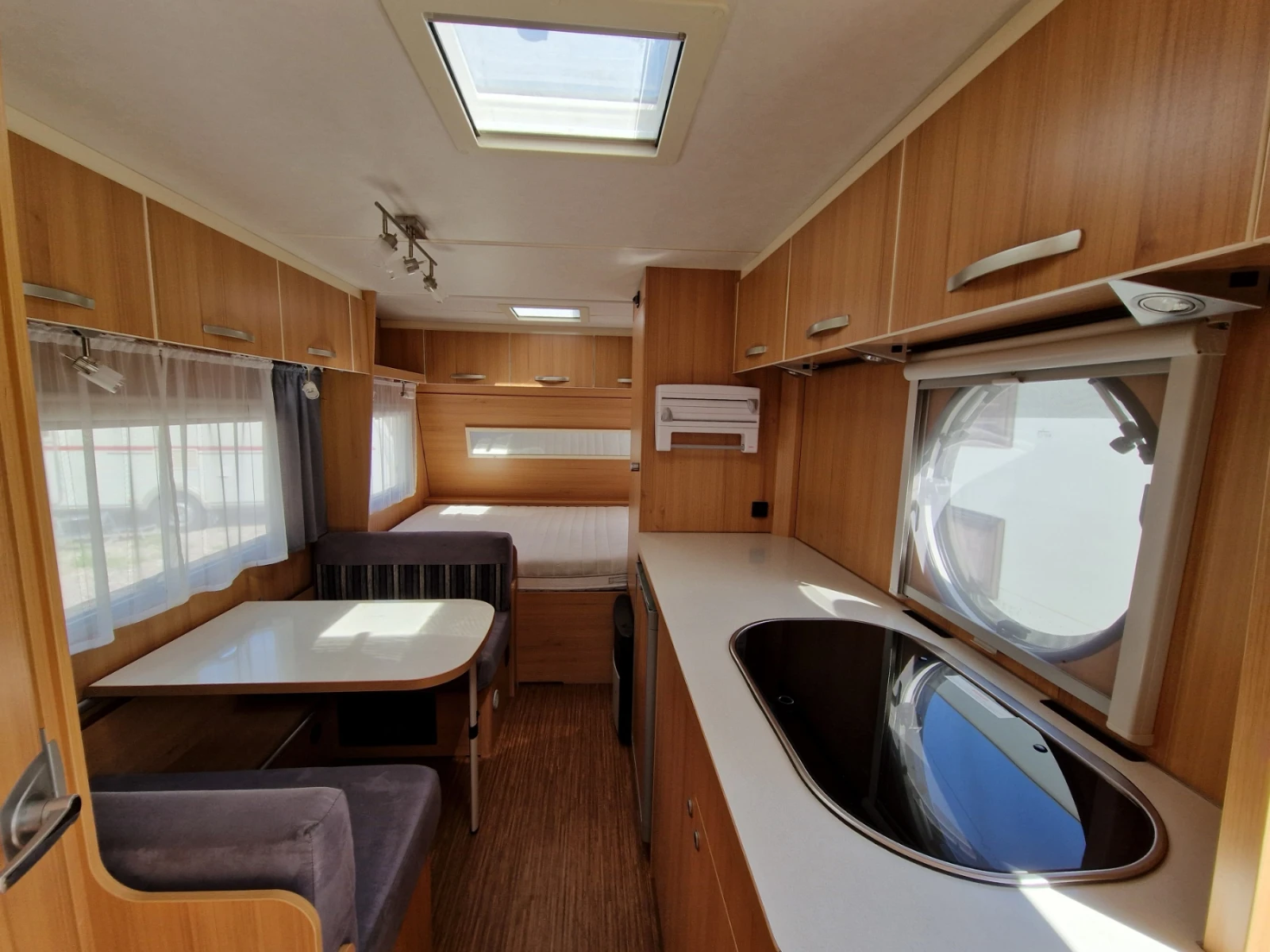 Каравана TEC Travelbird 490GK, снимка 10 - Каравани и кемпери - 54597402