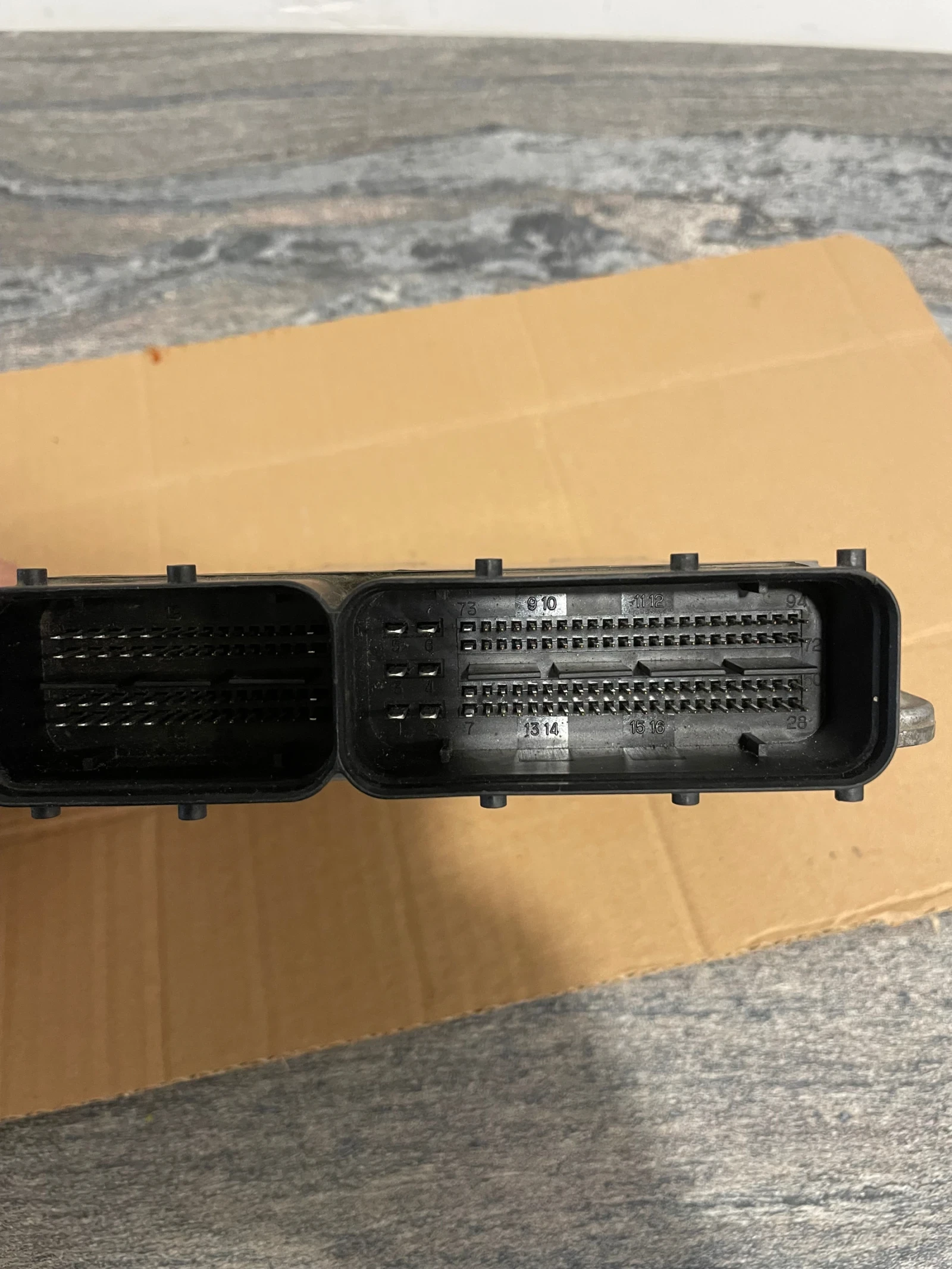 Ел.блок двигател-Chevrolet Captiva 2.0D, 4x4, autom., снимка 2 - Части - 56532466