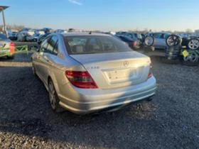 Mercedes-Benz C 320 На части, снимка 4