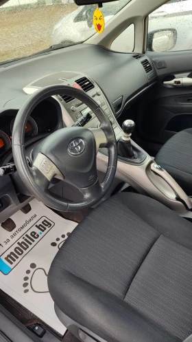 Toyota Auris 132 к.с. АГУ, снимка 5