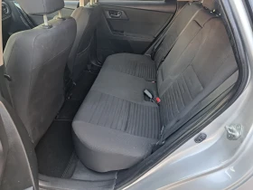 Toyota Auris 1.6D4D Facelift* КАТО НОВА, снимка 12